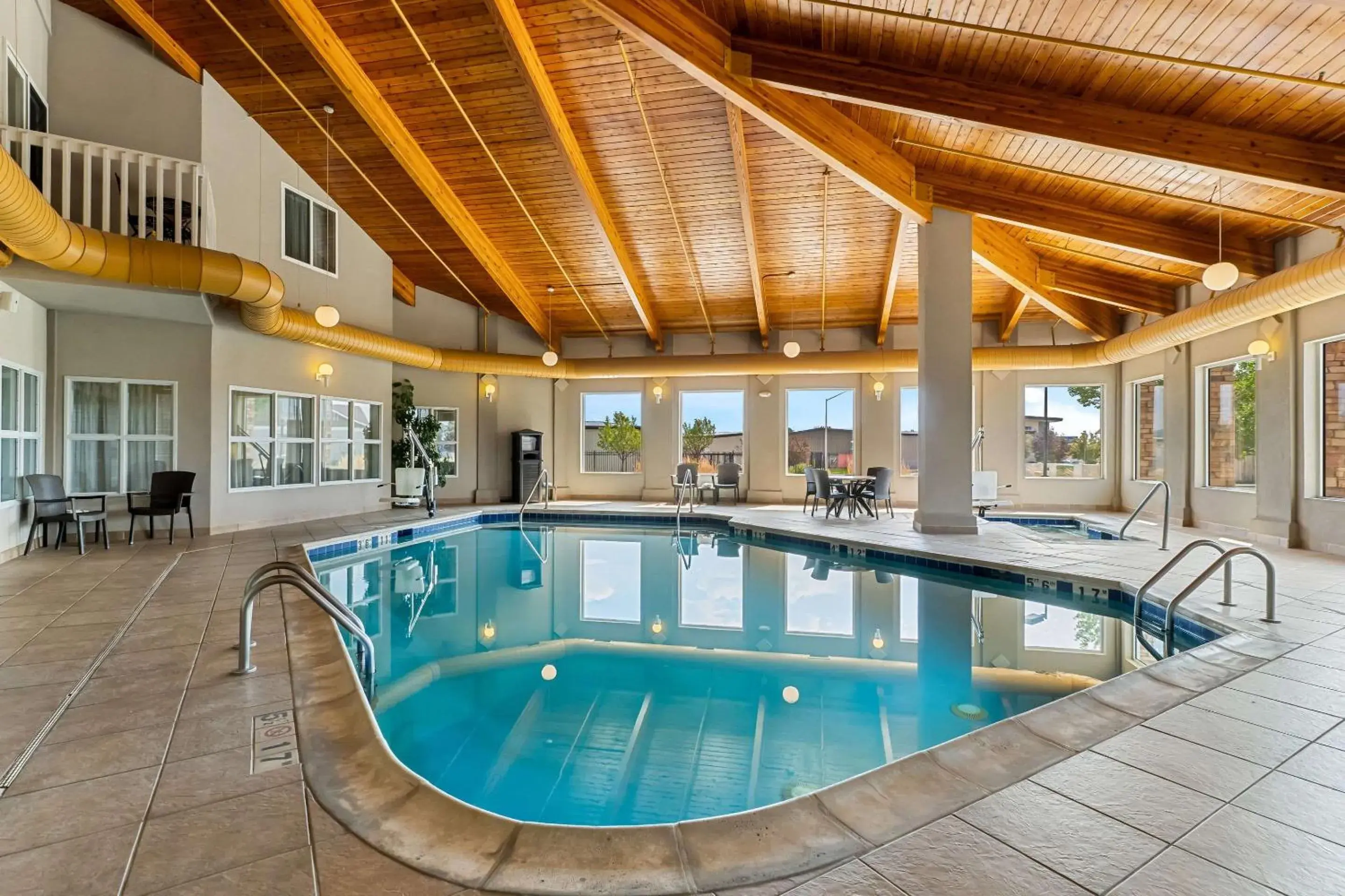 Swimming pool in Comfort Inn & Suites Near University of Wyoming Swimming pool in Comfort Inn & Suites Near University of Wyoming