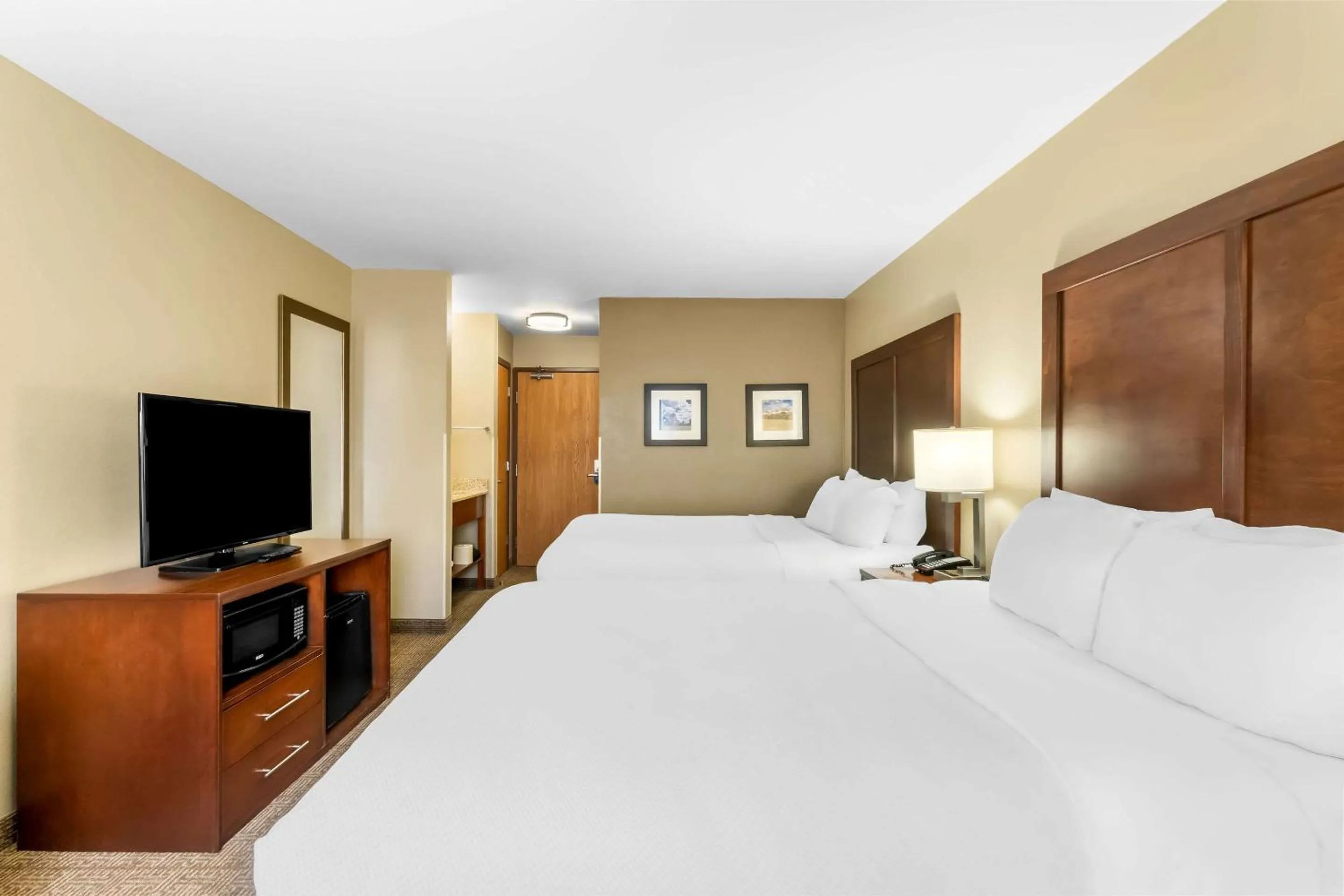 Bedroom, Bed in Comfort Inn & Suites Near University of Wyoming