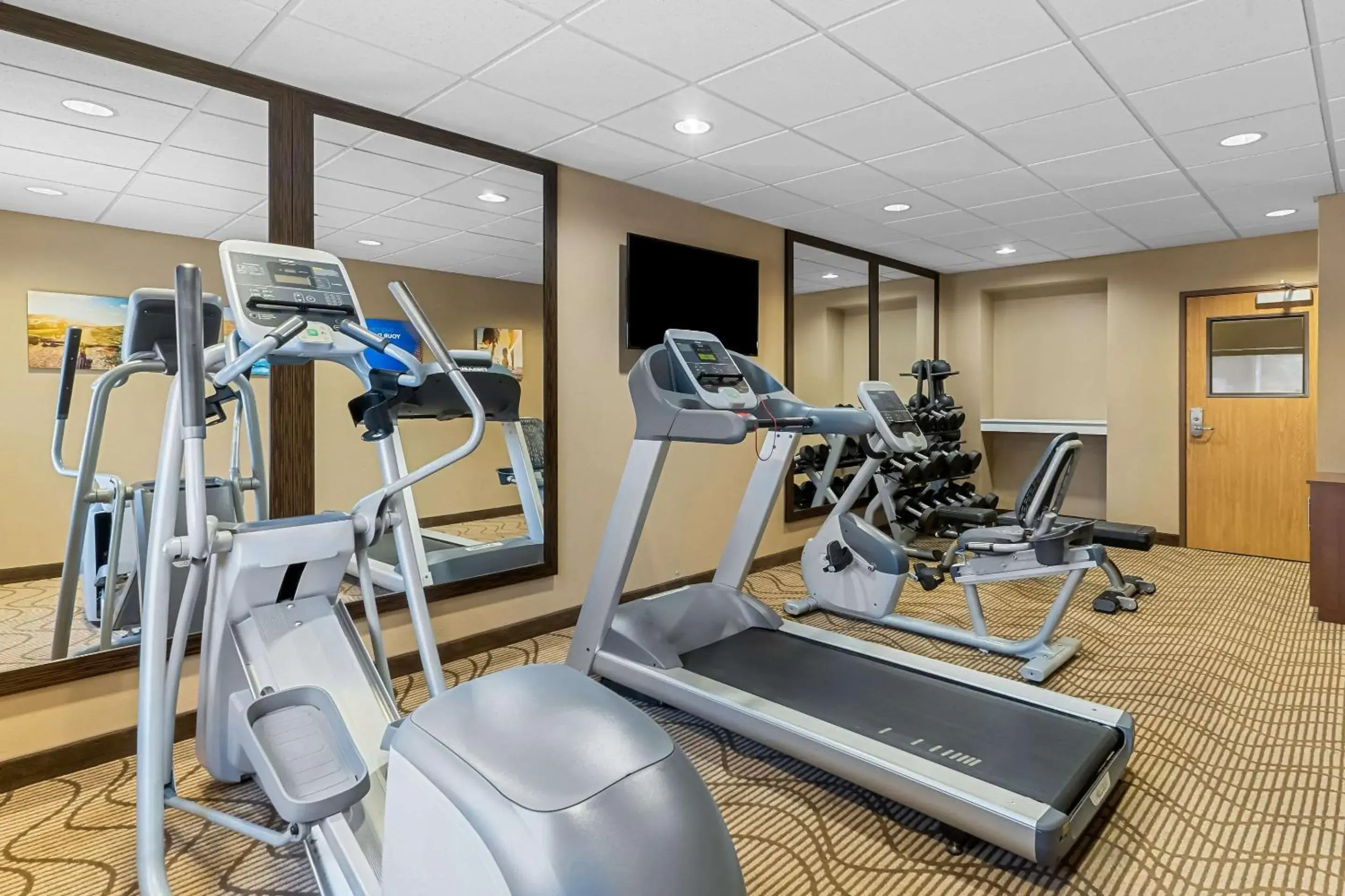 Fitness centre/facilities in Comfort Inn & Suites Near University of Wyoming Fitness centre/facilities in Comfort Inn & Suites Near University of Wyoming