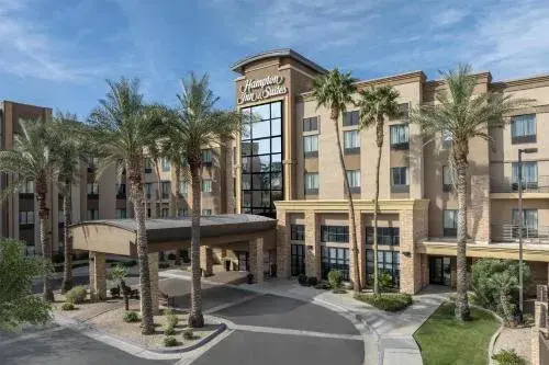 Hampton Inn & Suites Phoenix Glendale-Westgate Hampton Inn & Suites Phoenix Glendale-Westgate
