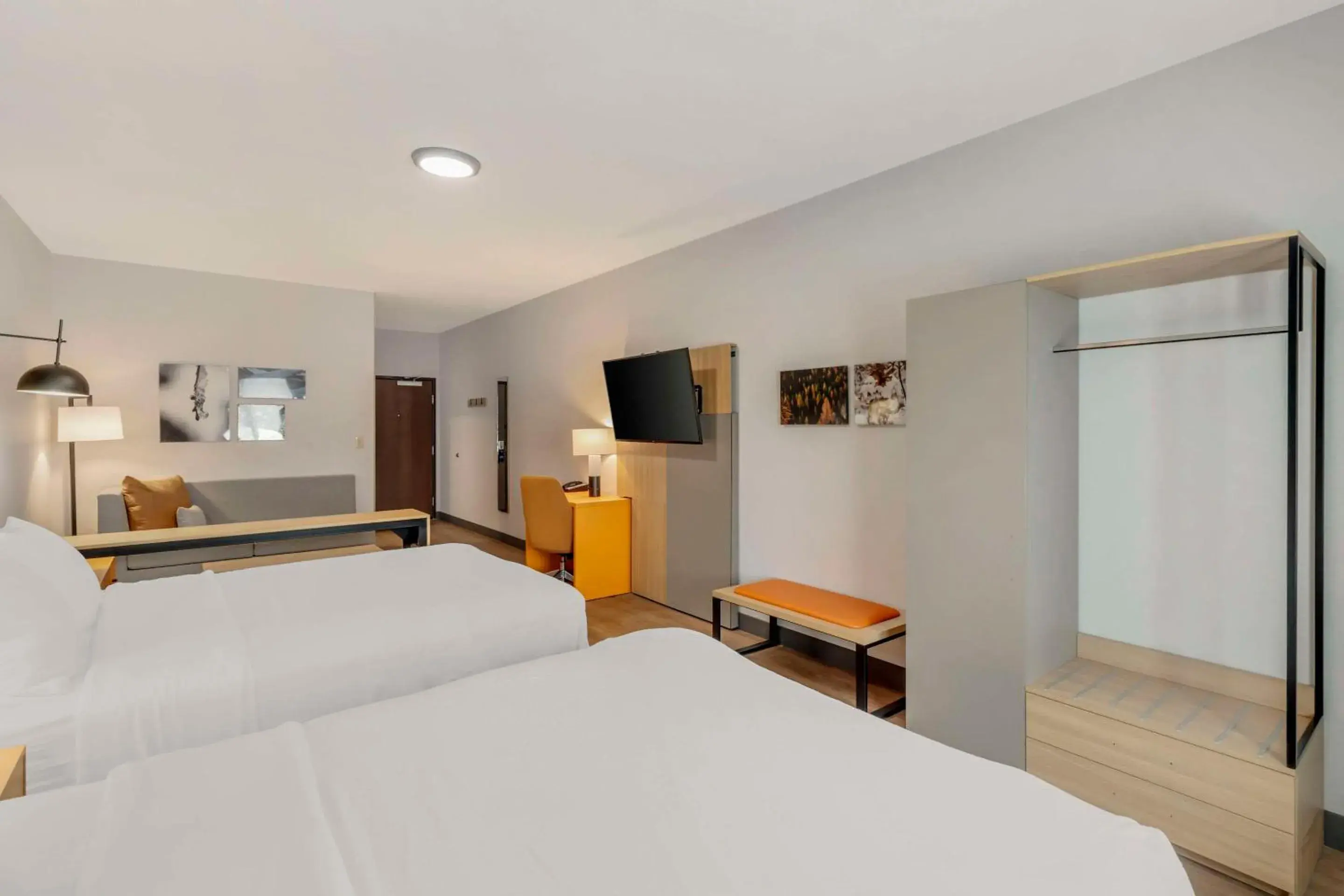 Bedroom, Bed in Comfort Suites Cheyenne Bedroom, Bed in Comfort Suites Cheyenne