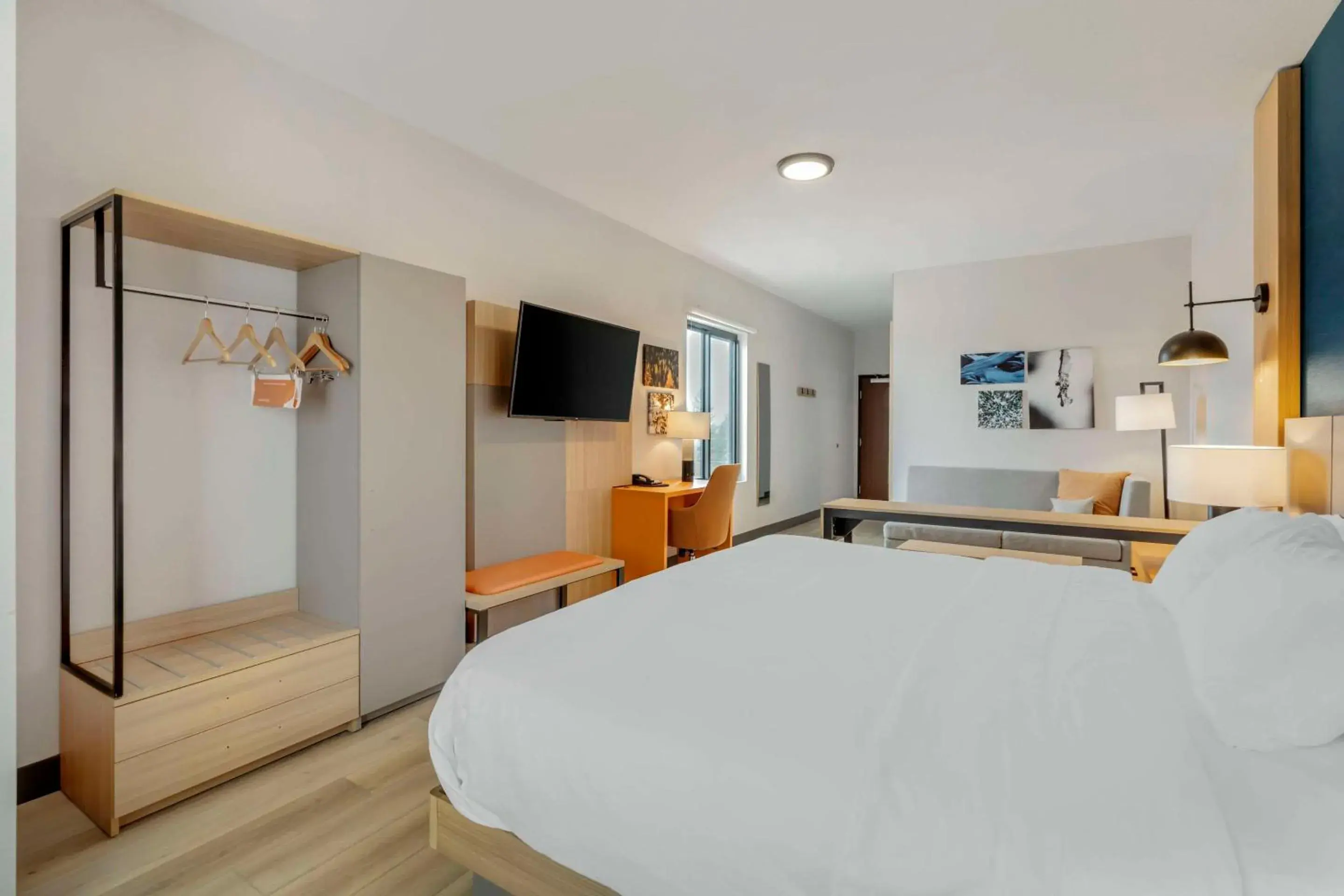 Bedroom, Bed in Comfort Suites Cheyenne Bedroom, Bed in Comfort Suites Cheyenne