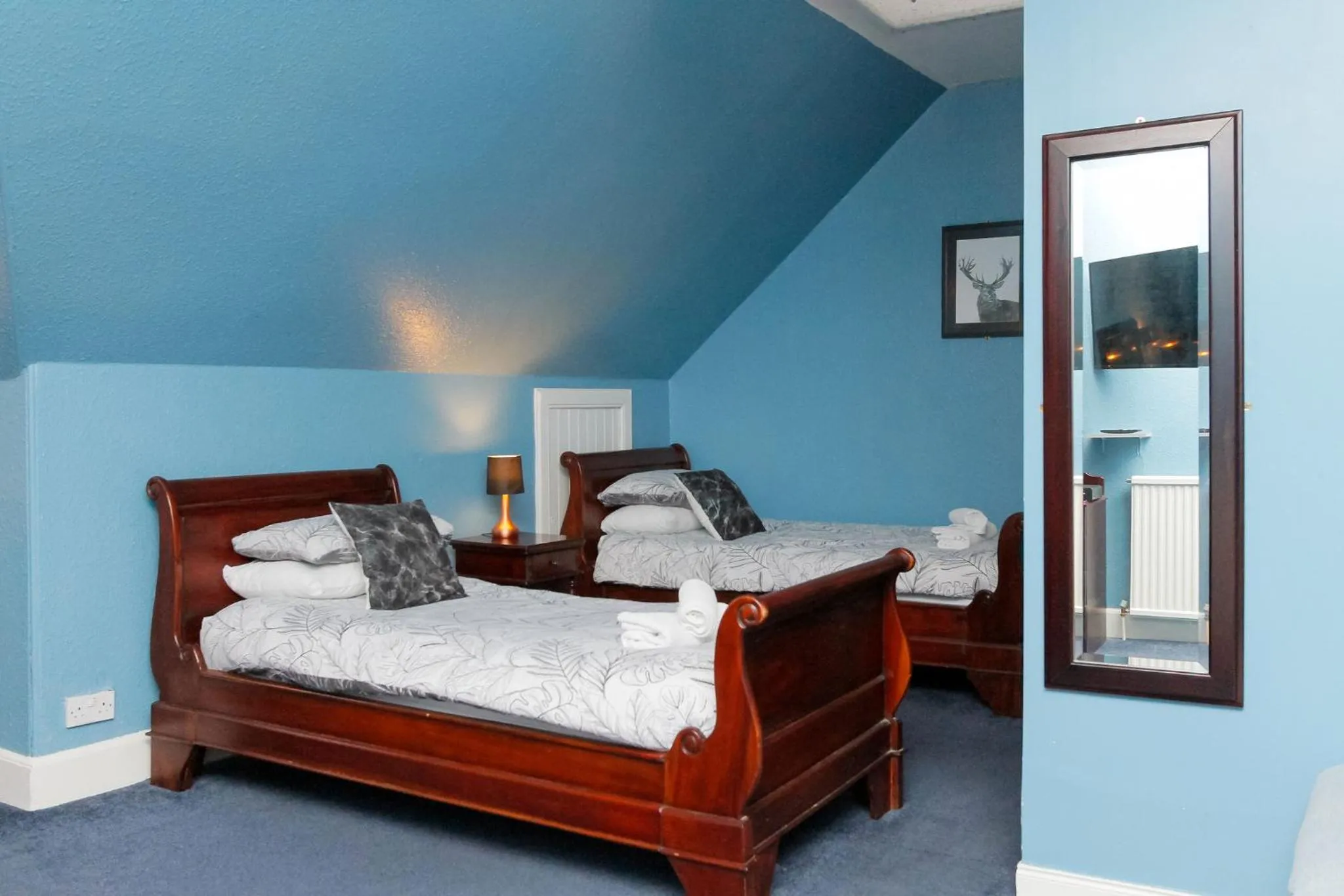 Bed in Carlton Hotel