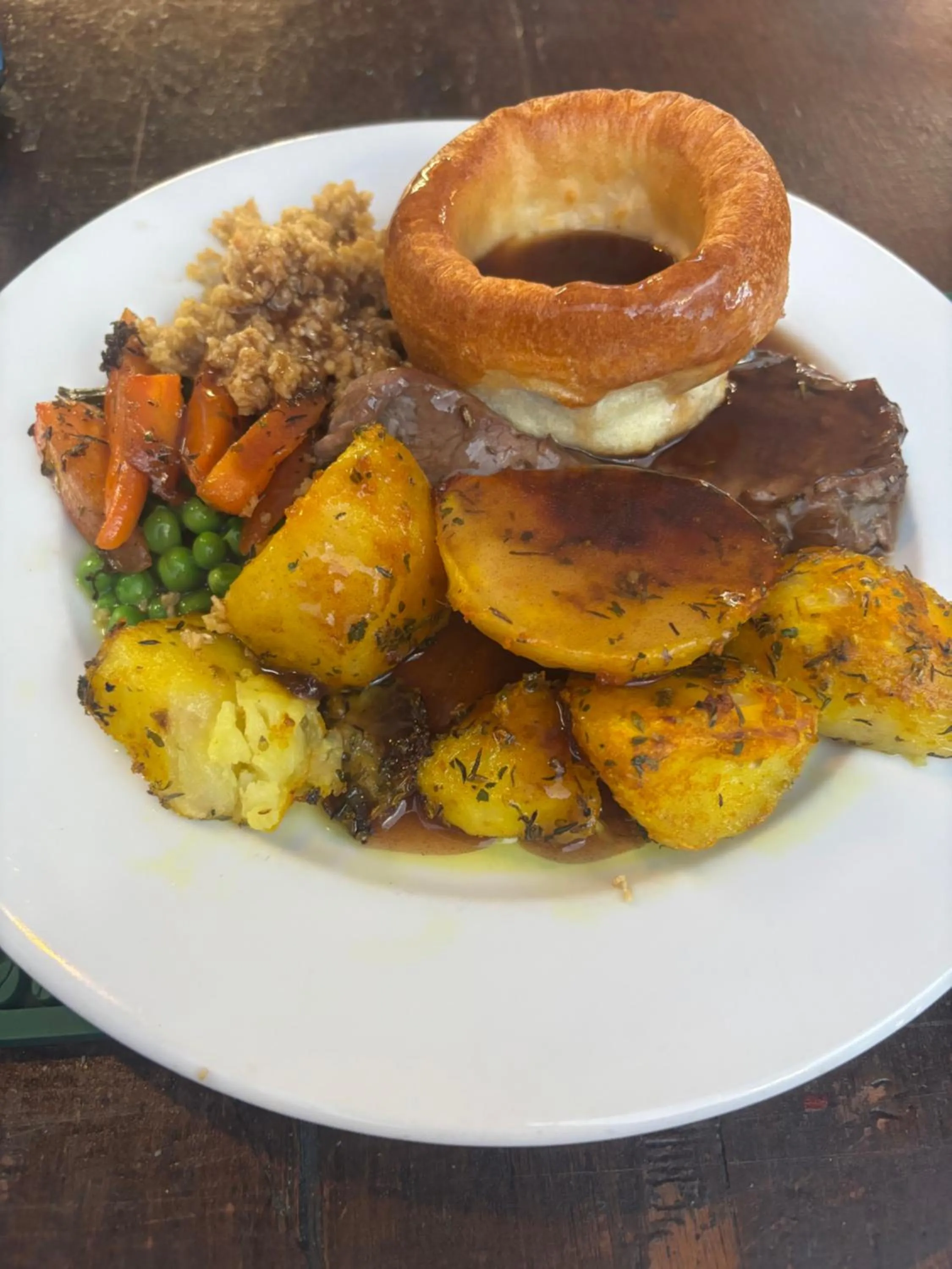 Restaurant/places to eat in Carlton Hotel