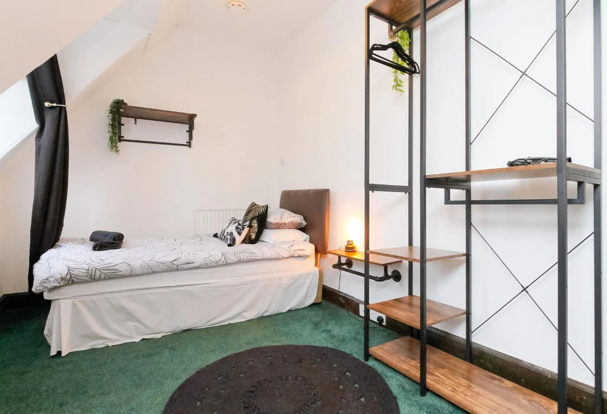 Bed in Carlton Hotel