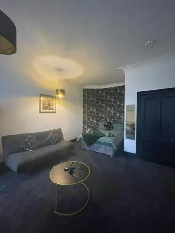 Bed in Carlton Hotel