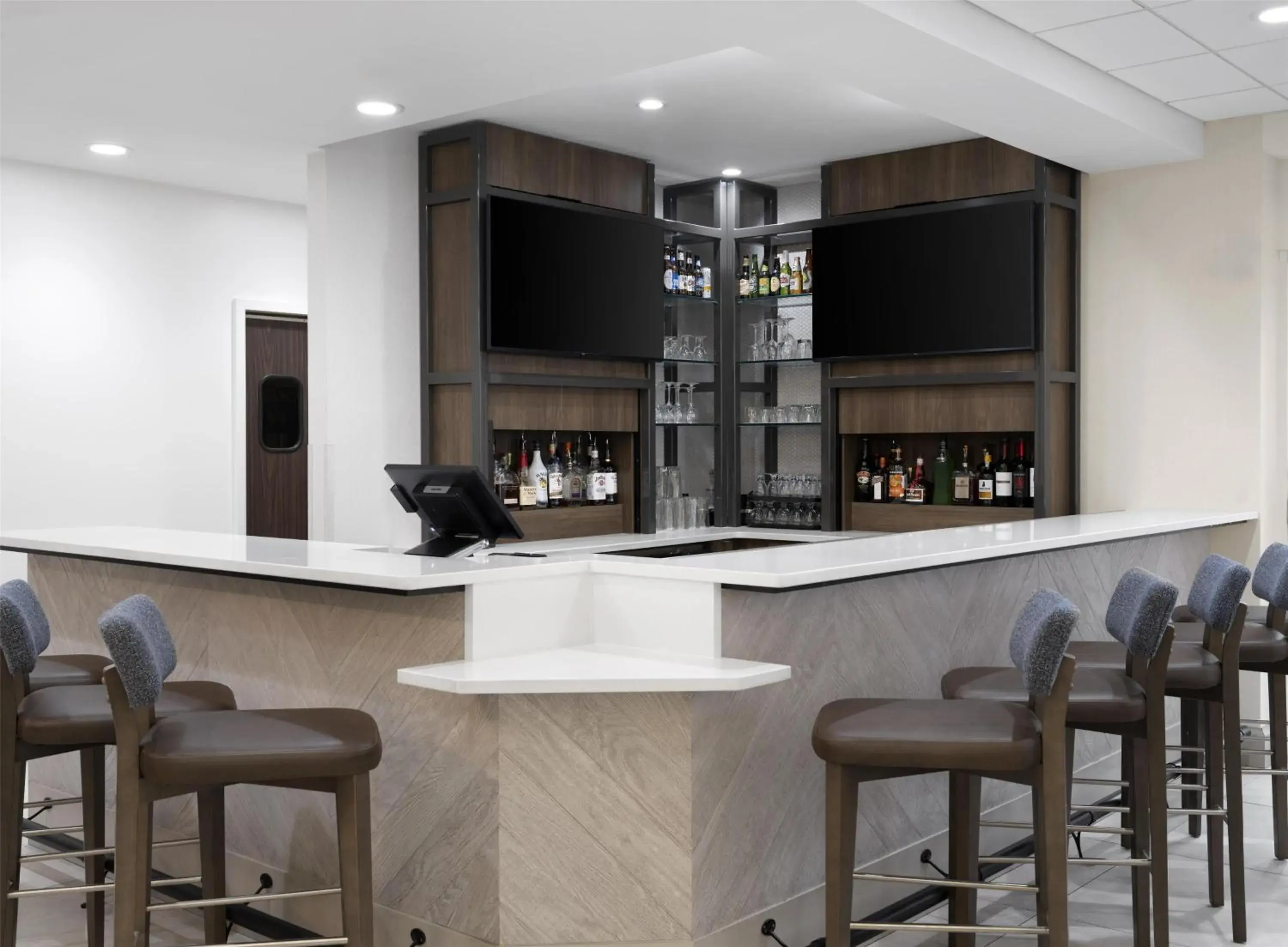 Lounge or bar in Hilton Garden Inn Indianapolis Northeast/Fishers Lounge or bar in Hilton Garden Inn Indianapolis Northeast/Fishers
