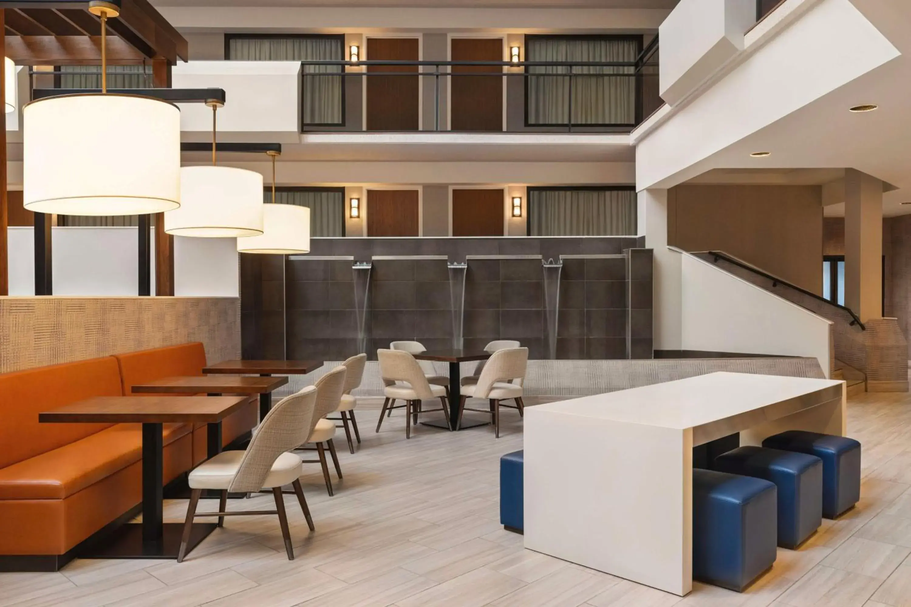 Restaurant/places to eat in Embassy Suites by Hilton Kansas City Overland Park Restaurant/places to eat in Embassy Suites by Hilton Kansas City Overland Park