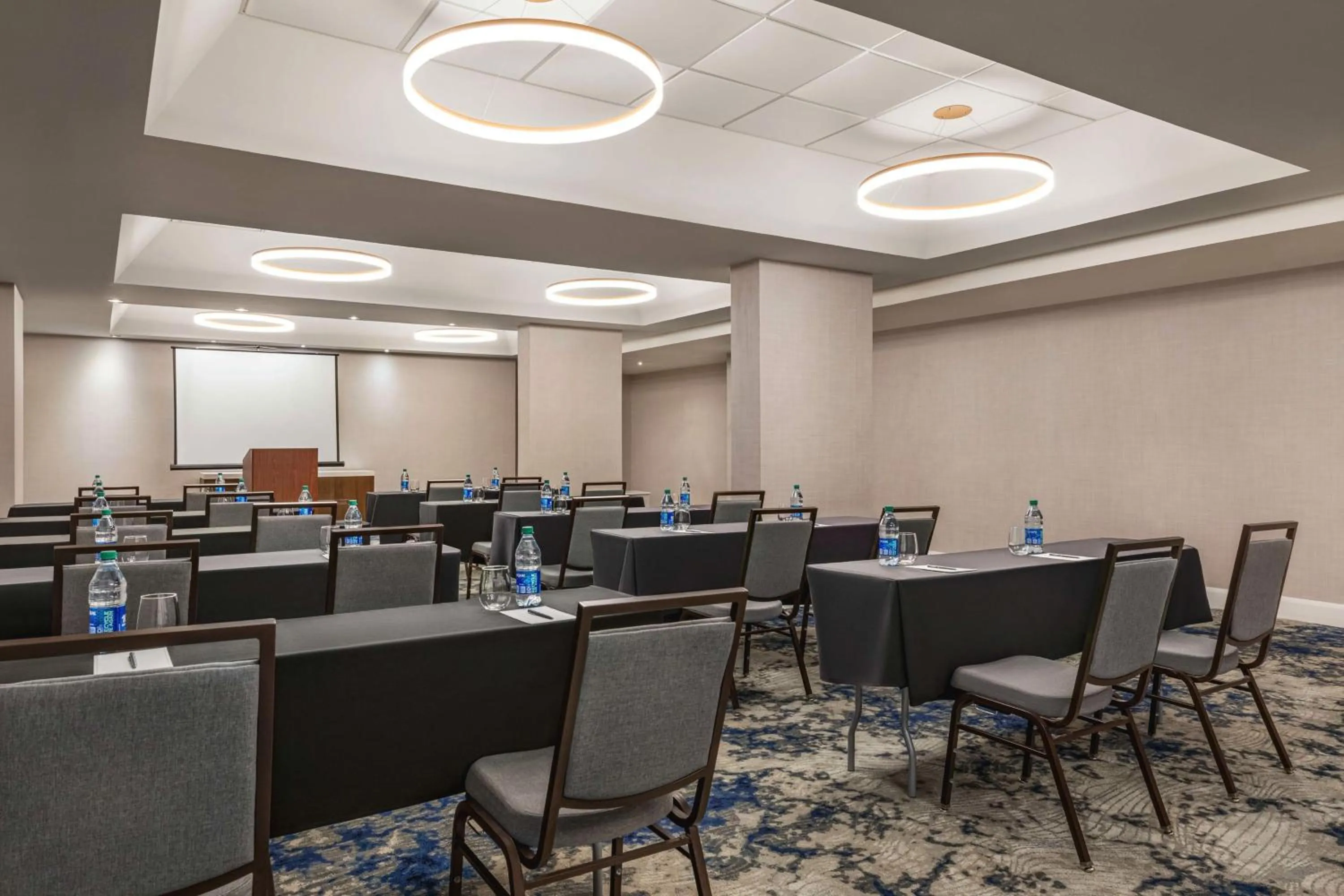 Meeting/conference room in Embassy Suites by Hilton Kansas City Overland Park