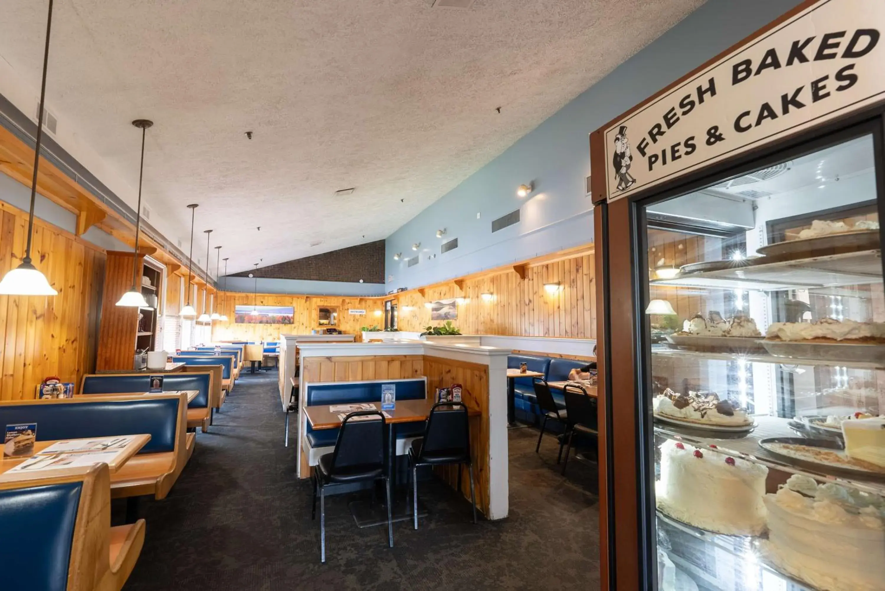 Restaurant/places to eat in Fireside Inn & Suites Waterville Restaurant/places to eat in Fireside Inn & Suites Waterville