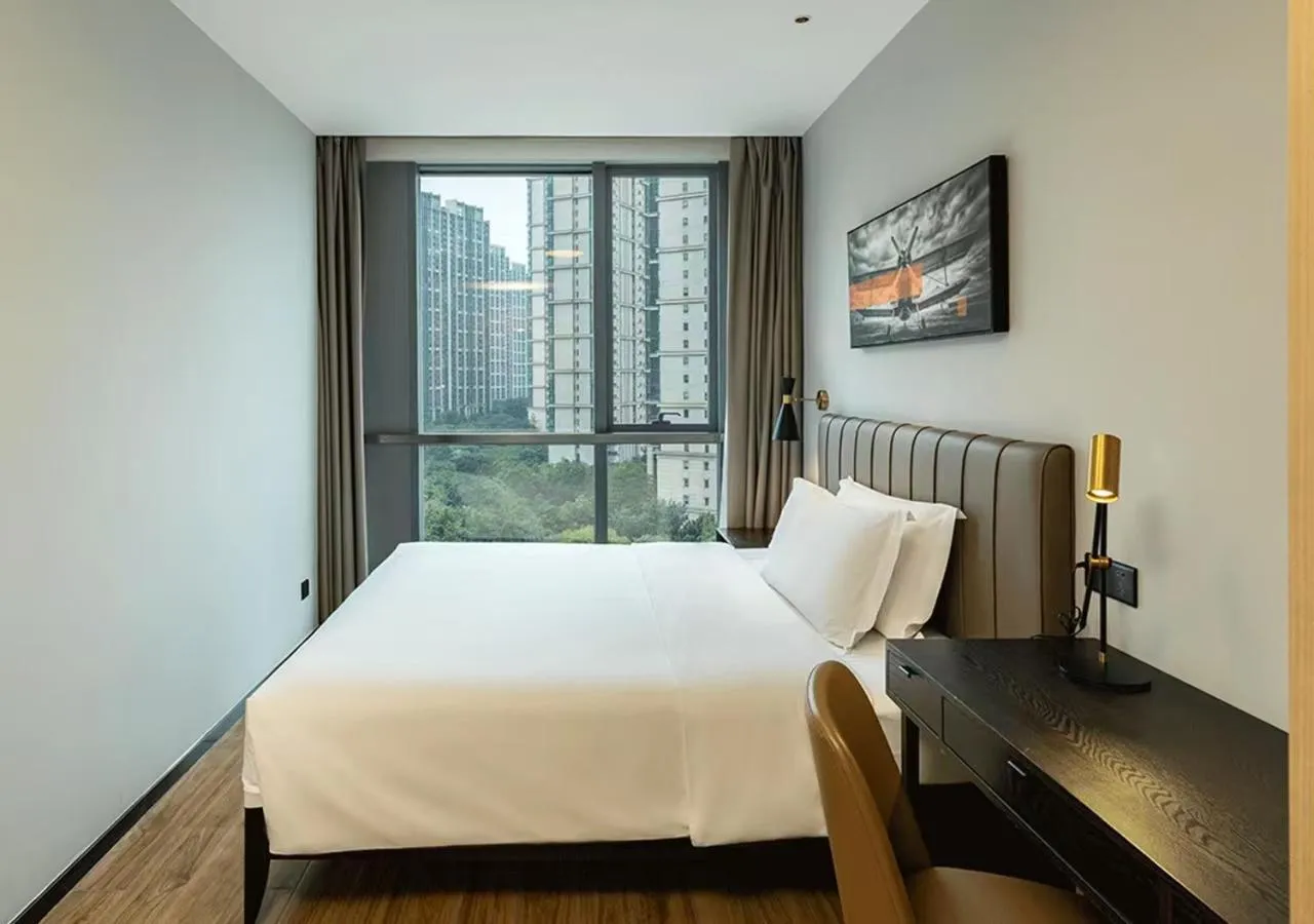 Photo of the whole room, Bed in La Yarda Hotel Guangzhou