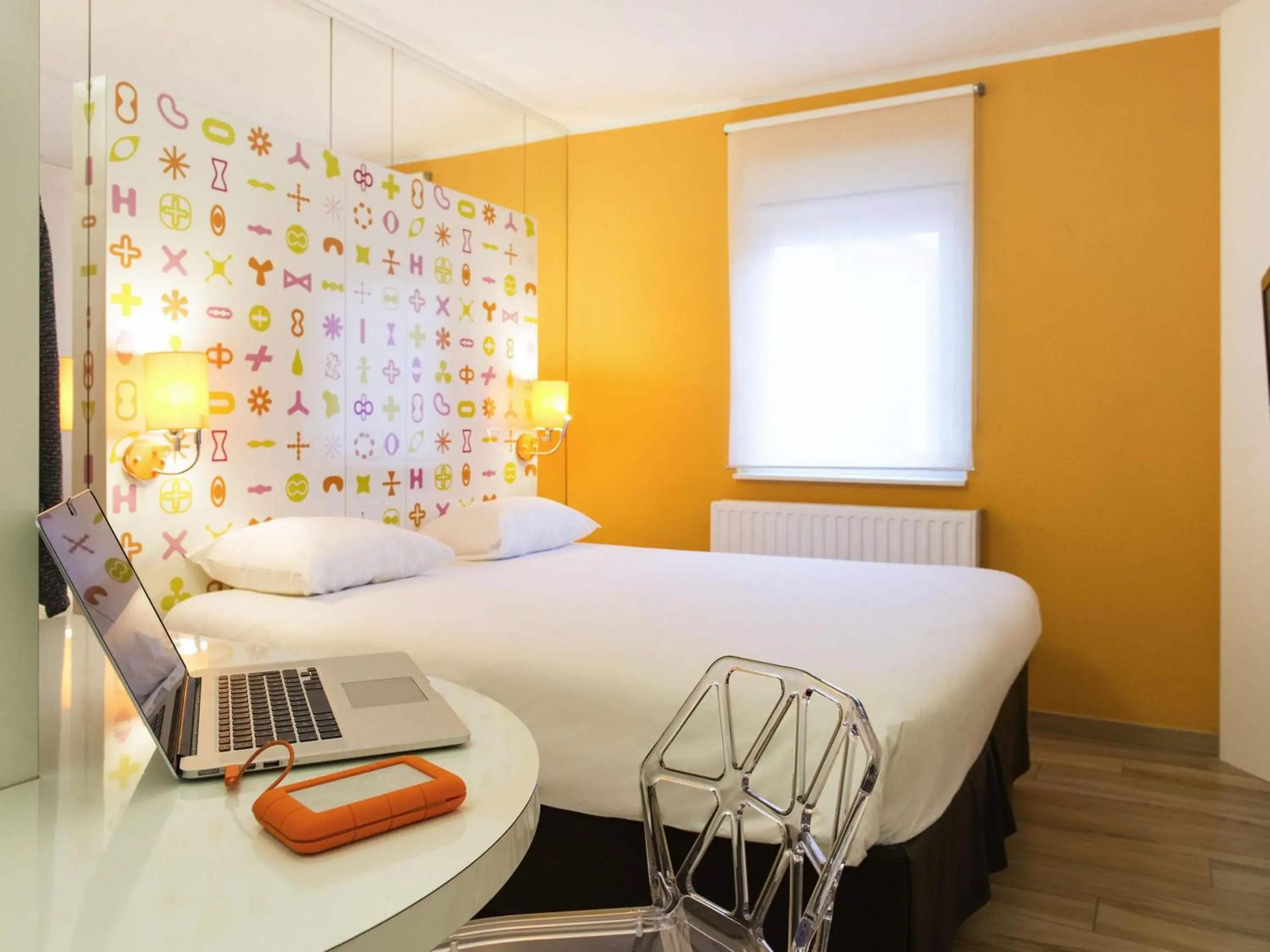 Property building, Bed in Ibis Styles La Louvière Property building, Bed in Ibis Styles La Louvière