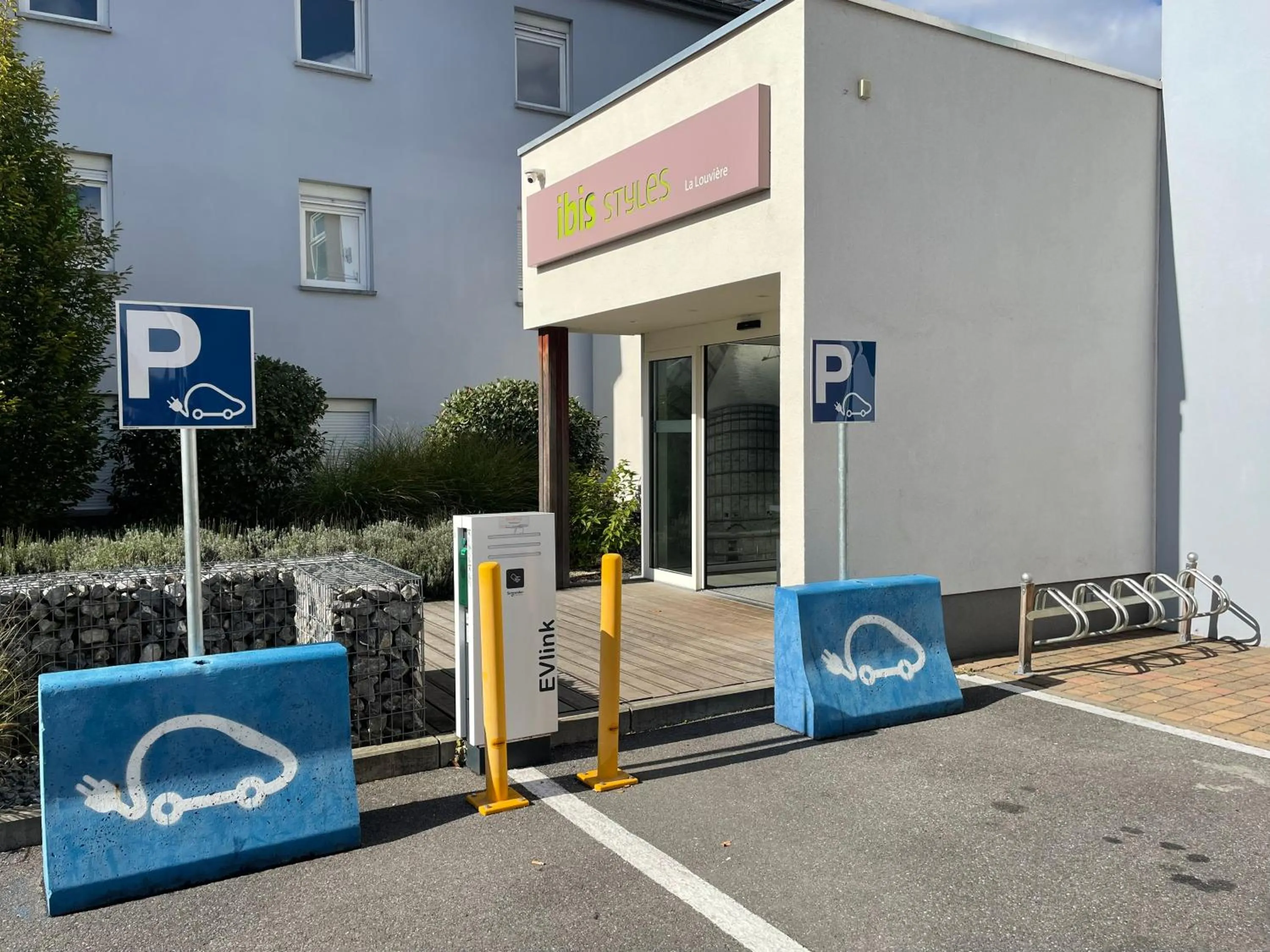 Property building in Ibis Styles La Louvière