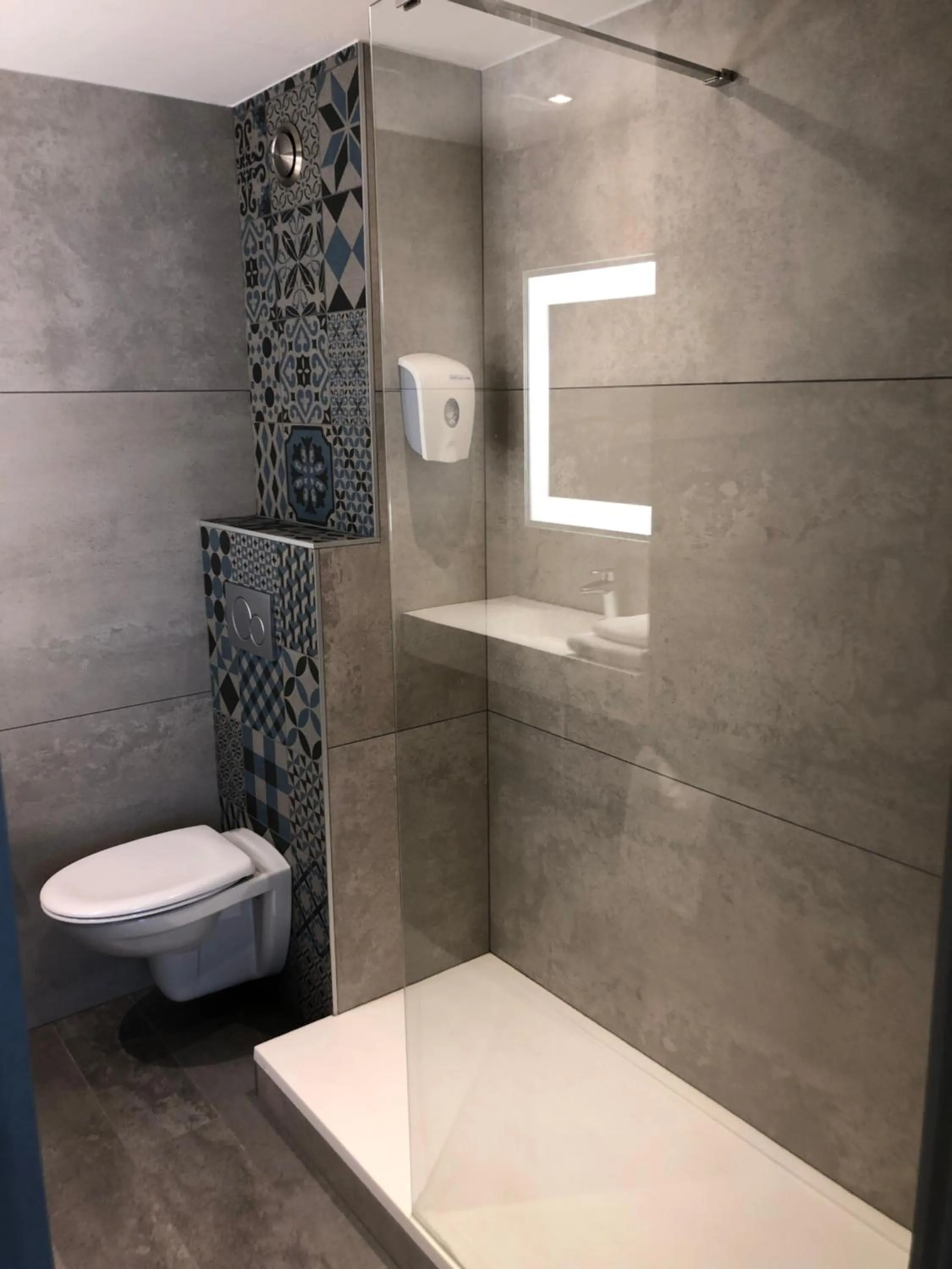 Bathroom in Ibis Styles La Louvière