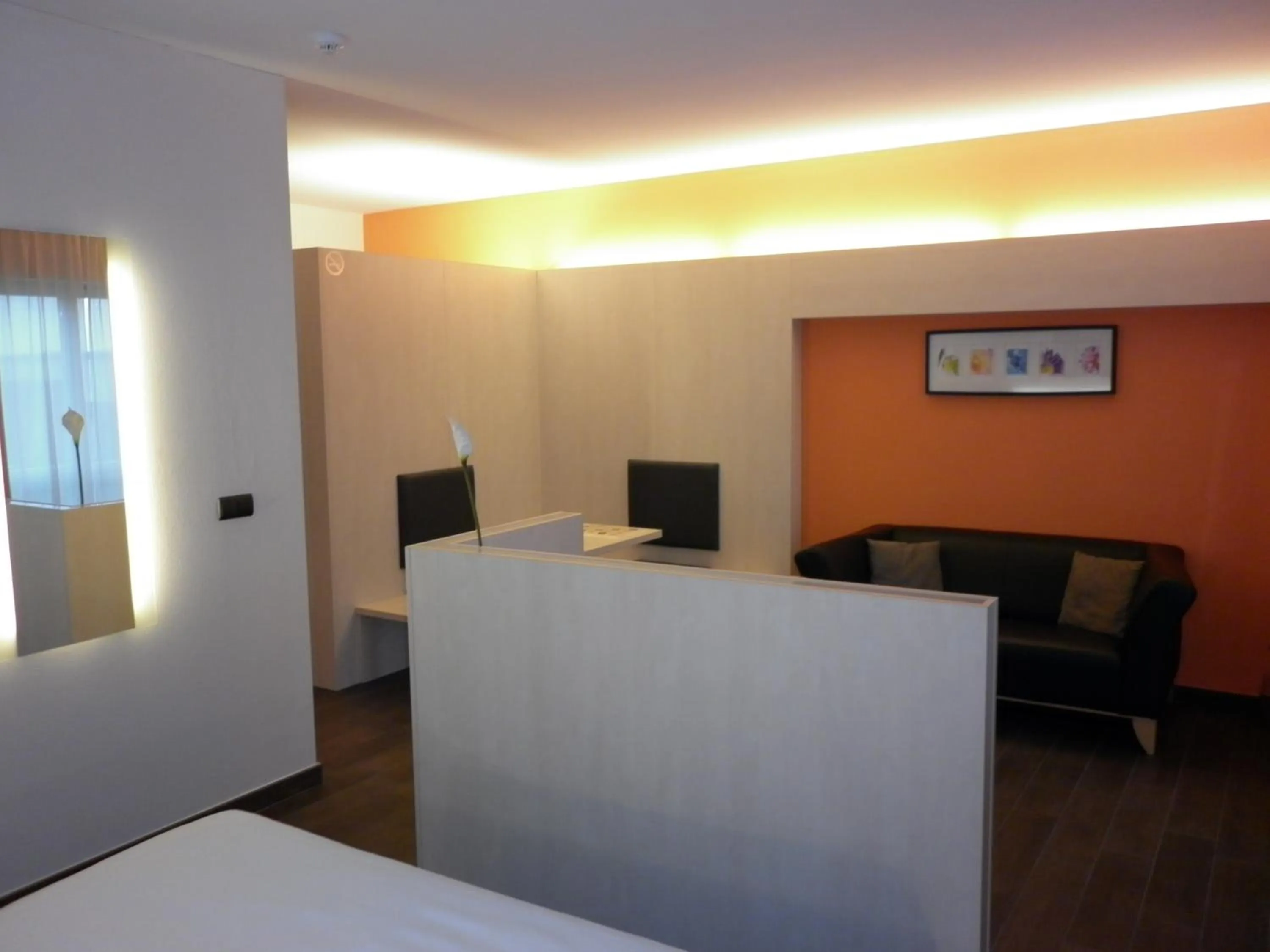 Living room in Ibis Styles La Louvière