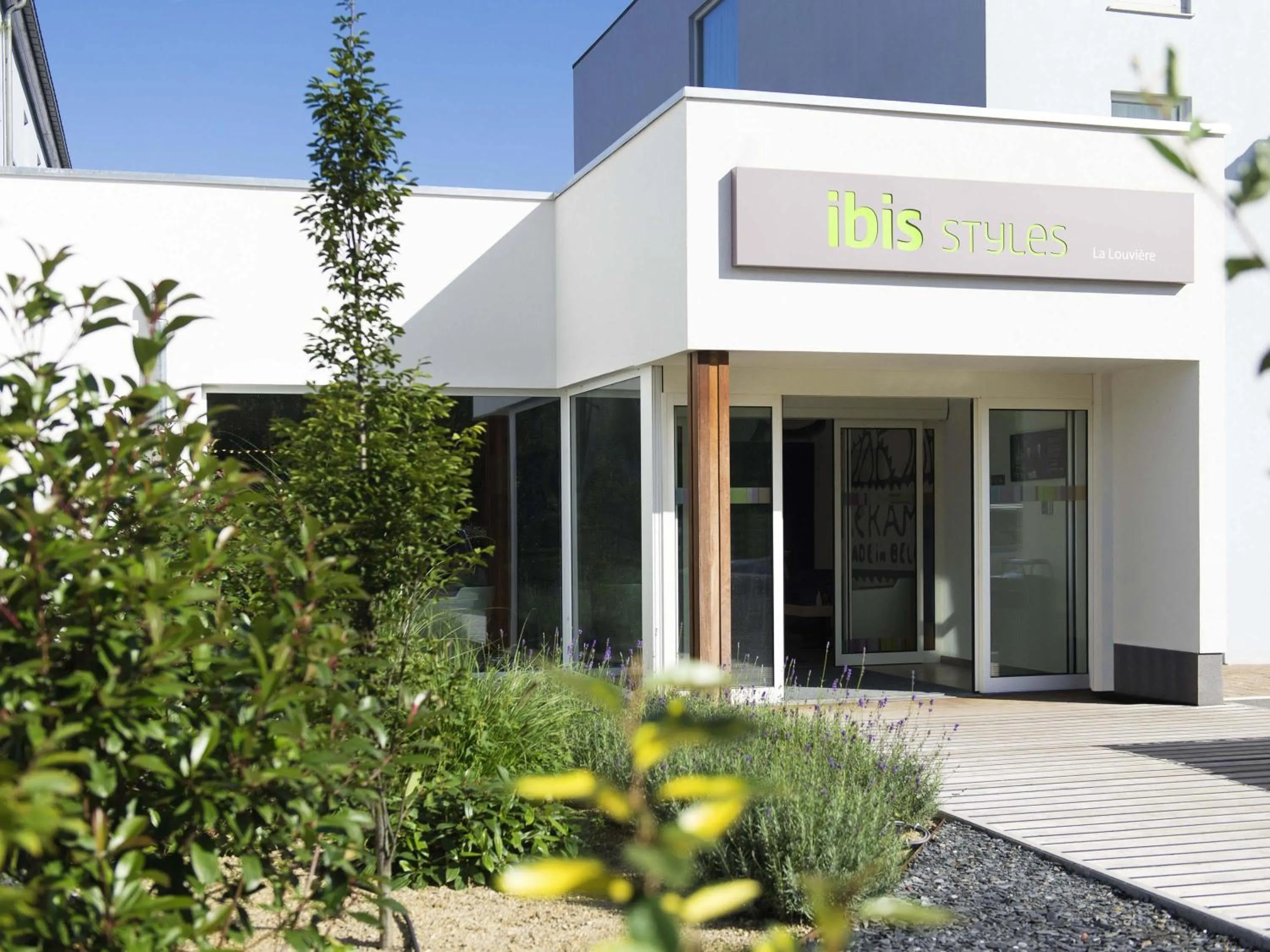 Property building in Ibis Styles La Louvière