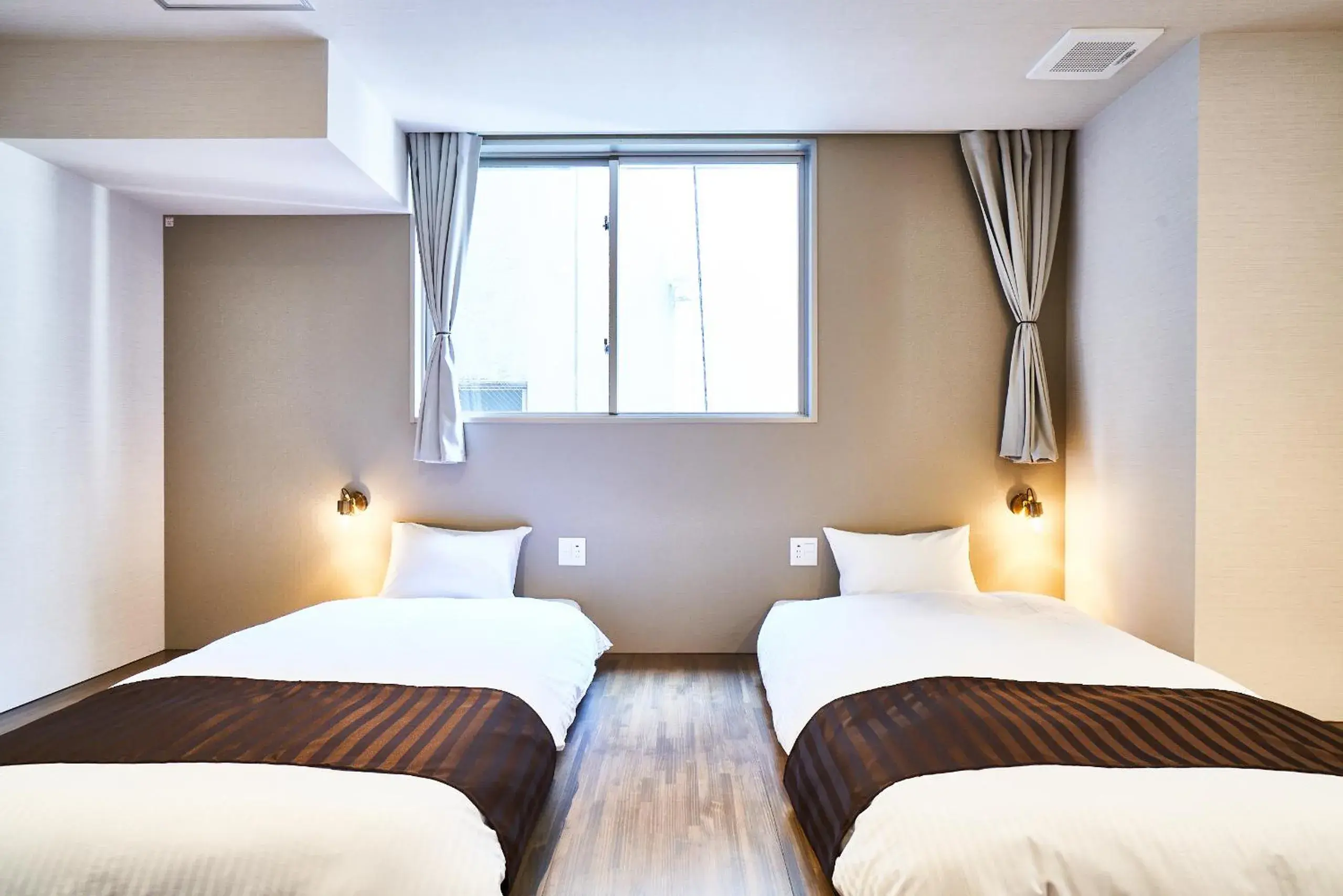 Photo of the whole room, Bed in &AND HOSTEL HOMMACHI EAST Photo of the whole room, Bed in &AND HOSTEL HOMMACHI EAST