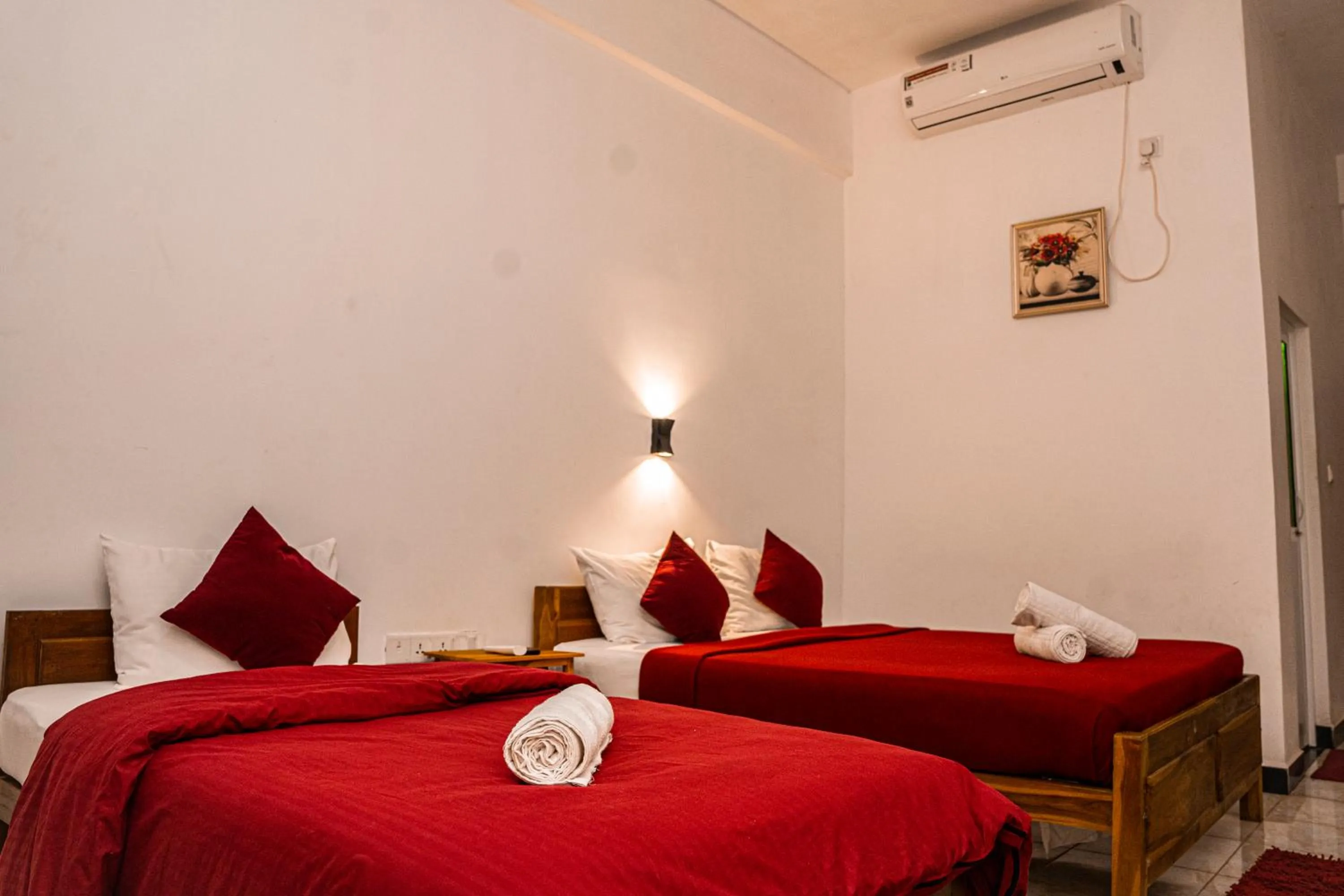 Bed in Theevanni Resort