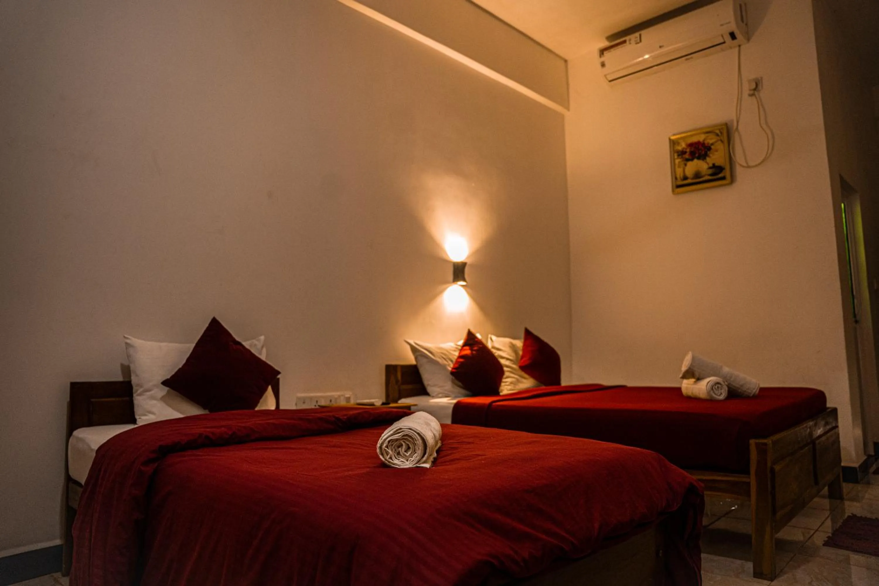 Bed in Theevanni Resort