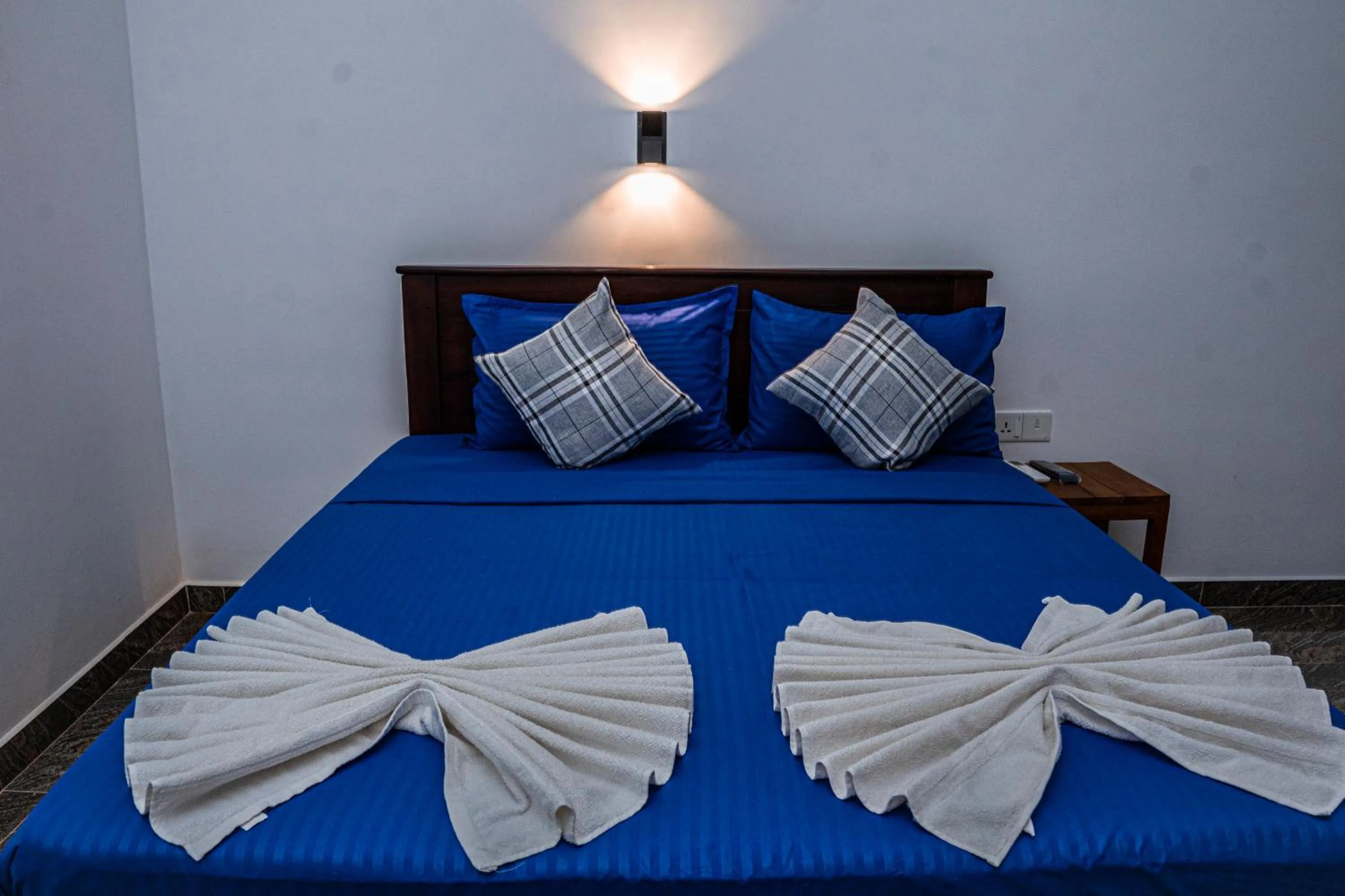 Bed in Theevanni Resort