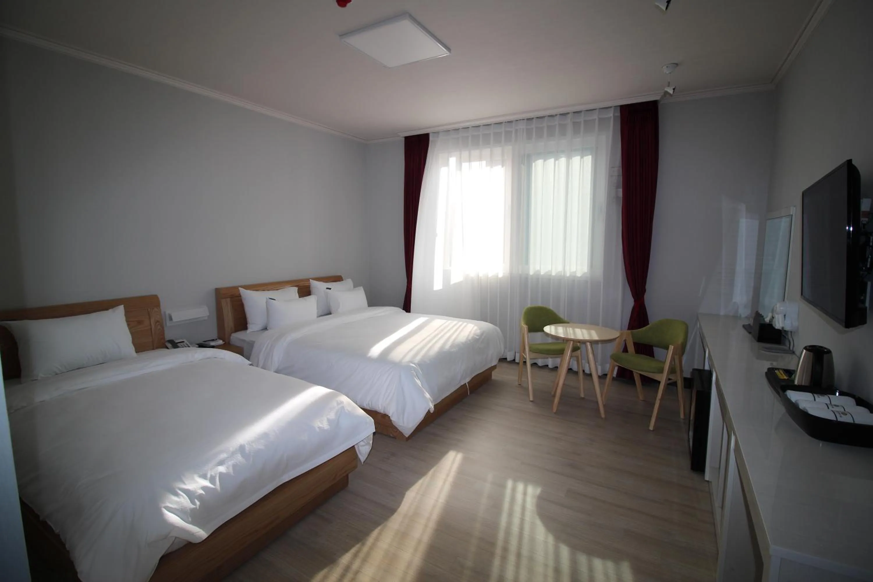 Bed in Gwangju Tourist Hotel