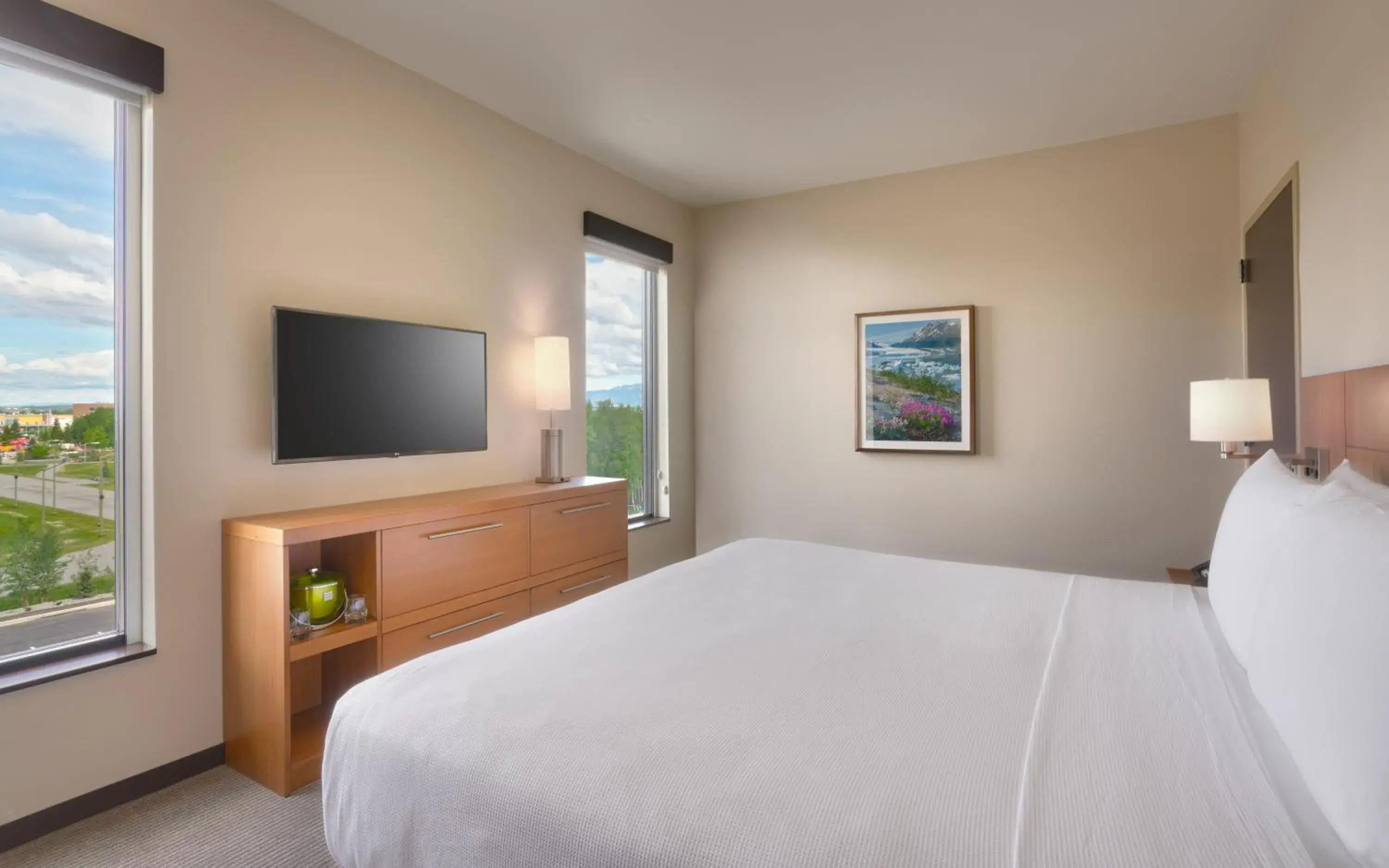 Bed in Hyatt Place Anchorage-Midtown Bed in Hyatt Place Anchorage-Midtown