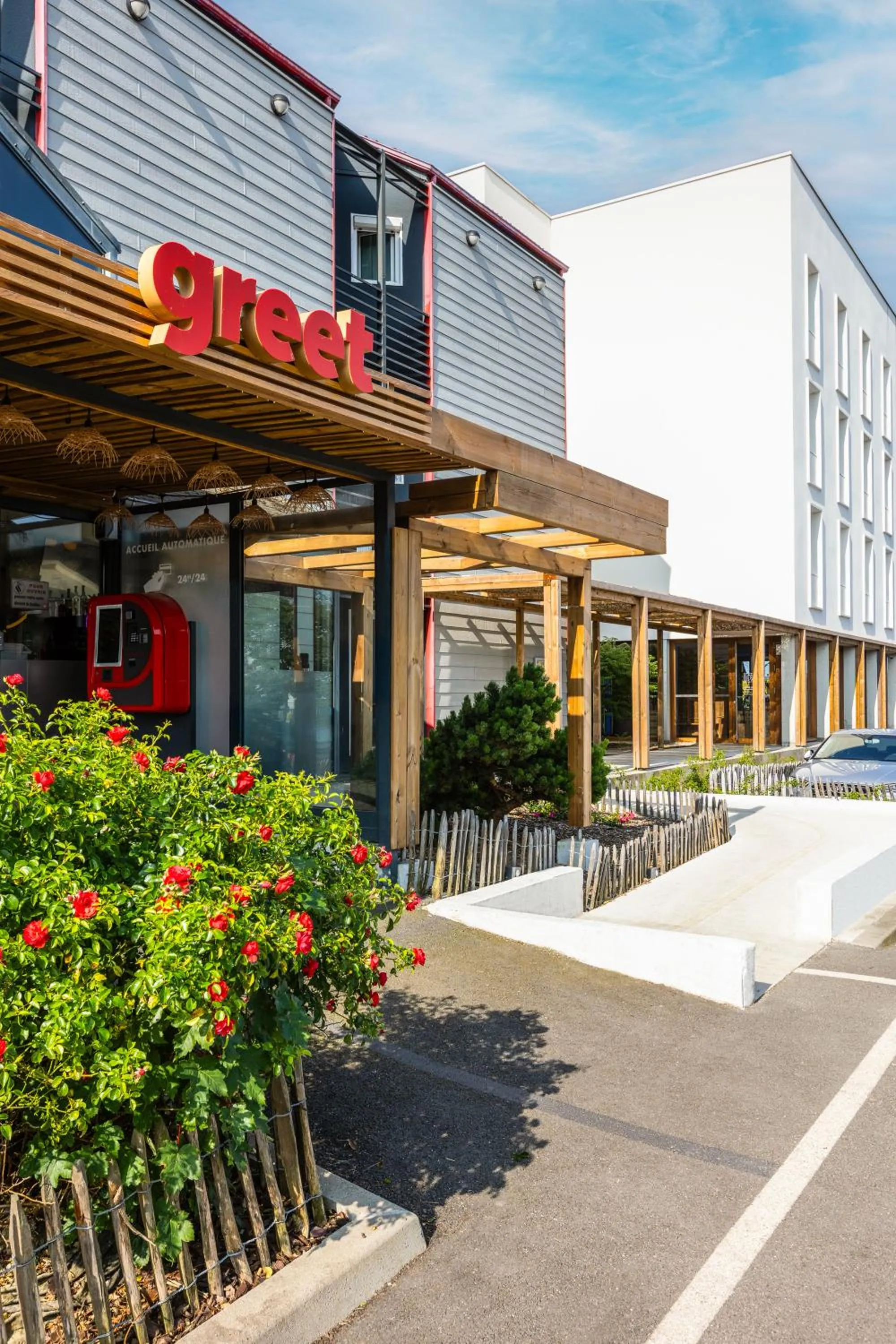 Facade/entrance in Greet Hotel Limoges Nord