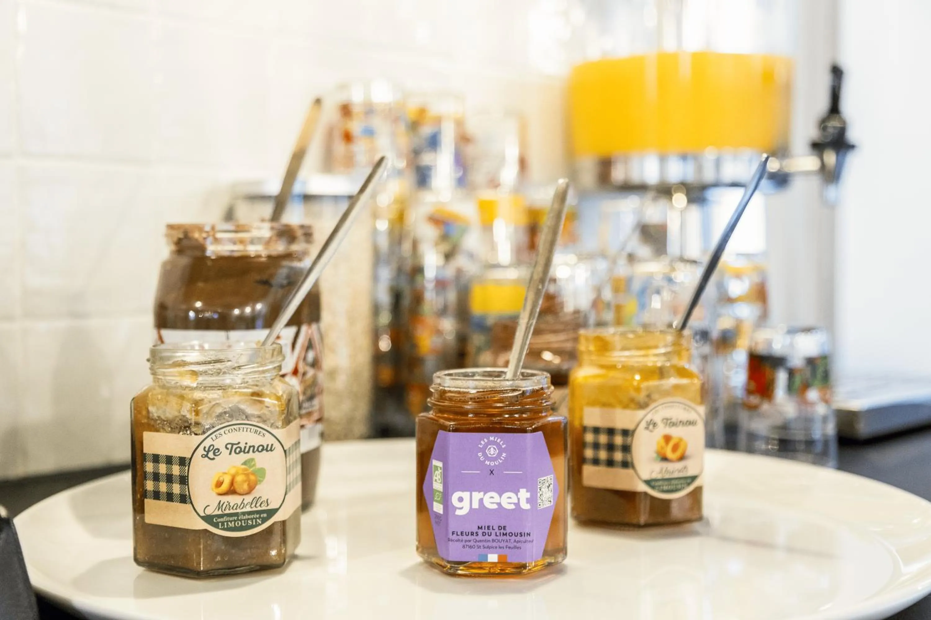 Breakfast in The Originals Access, Hôtel Limoges Nord