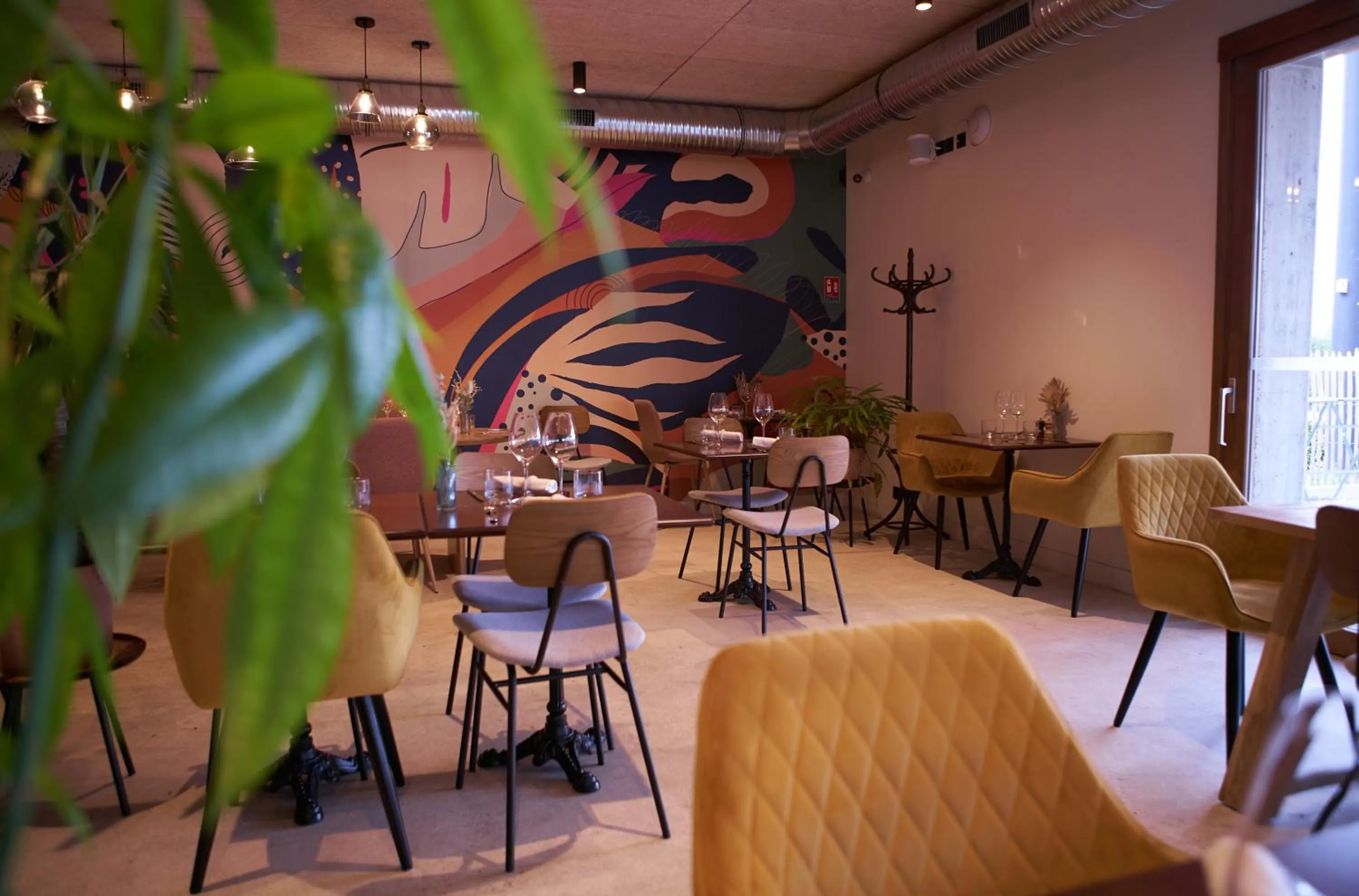 Restaurant/places to eat in Greet Hotel Limoges Nord