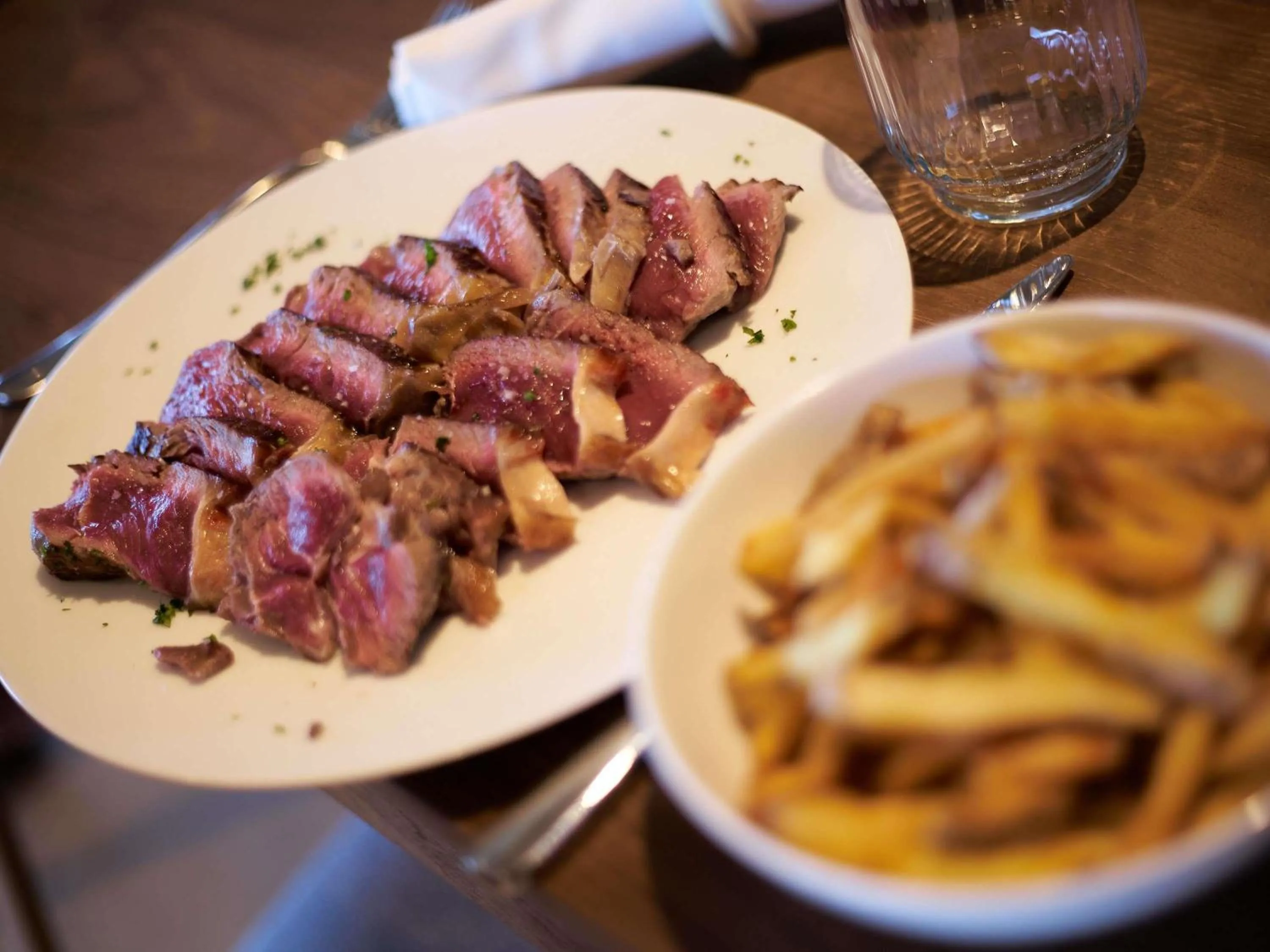 Restaurant/places to eat in Greet Hotel Limoges Nord