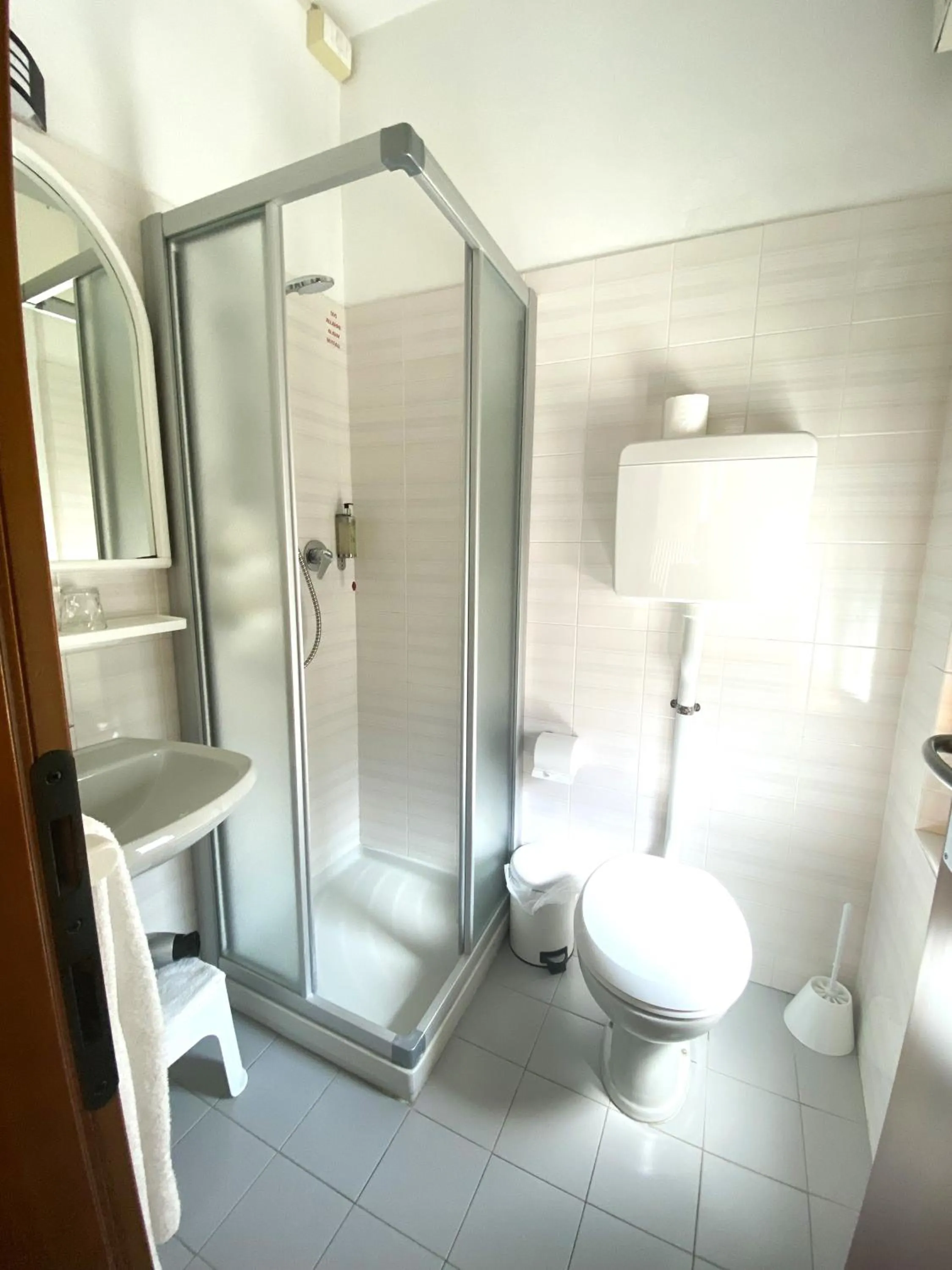 Bathroom in Hotel Alpino