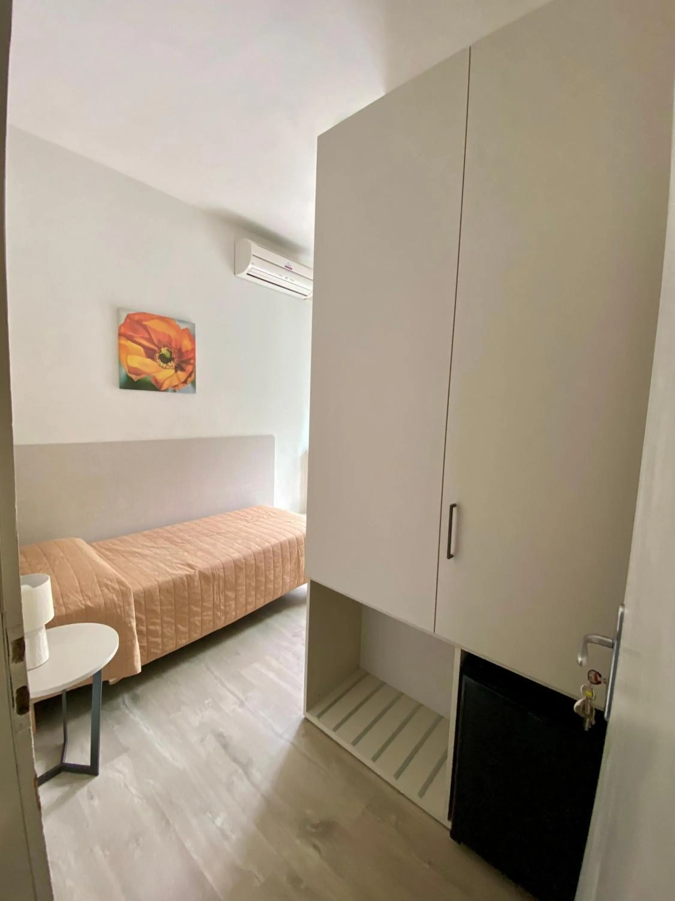 Photo of the whole room, Bed in Hotel Alpino