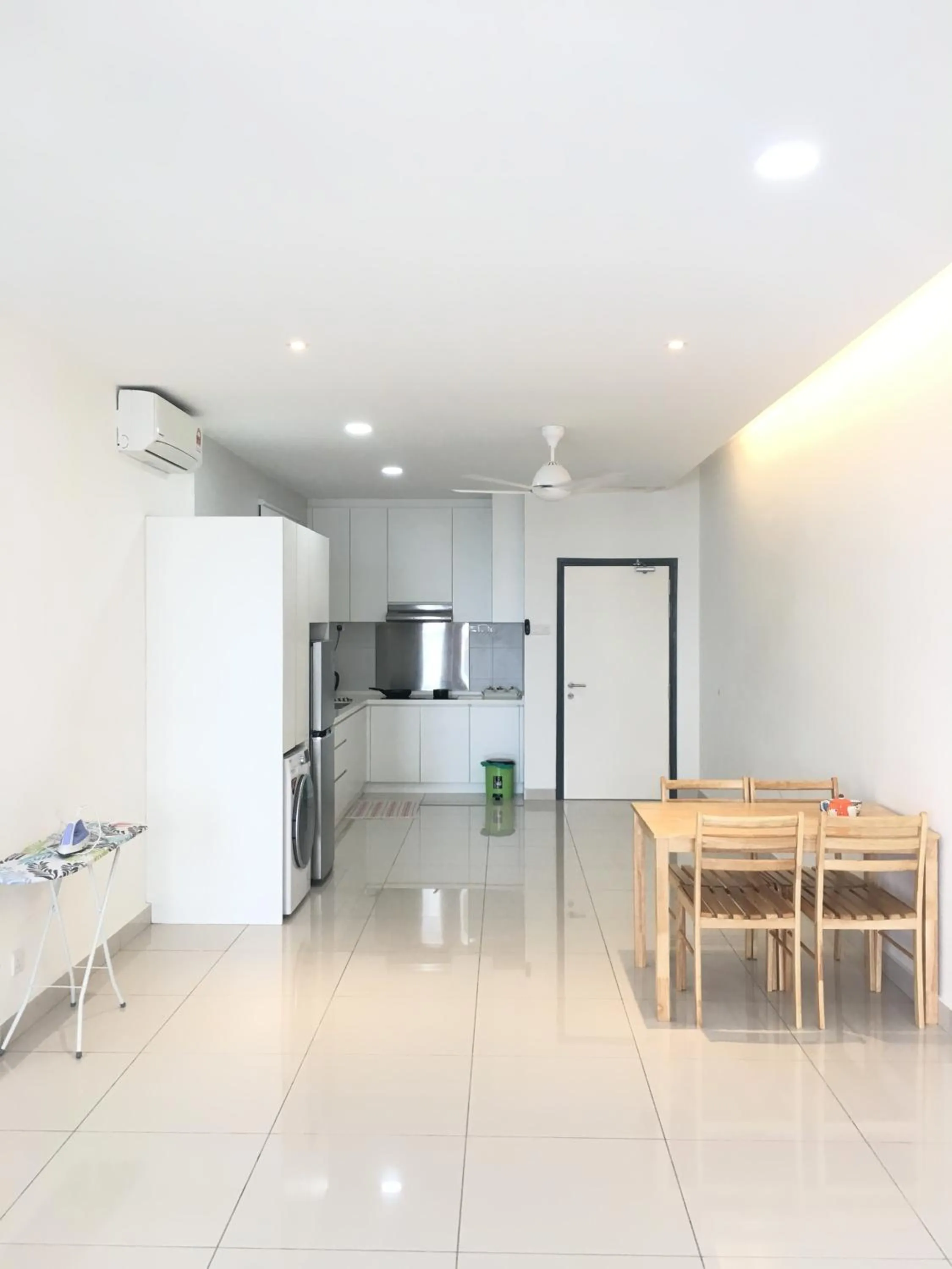 DaMen Homestay @SubangHomeStay