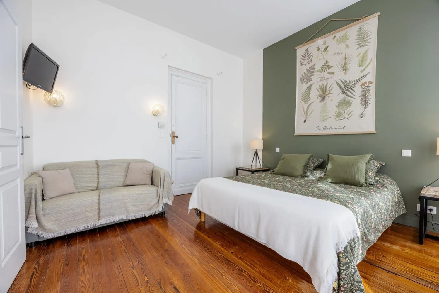 Bedroom, Bed in B&B La Halte Montaigne