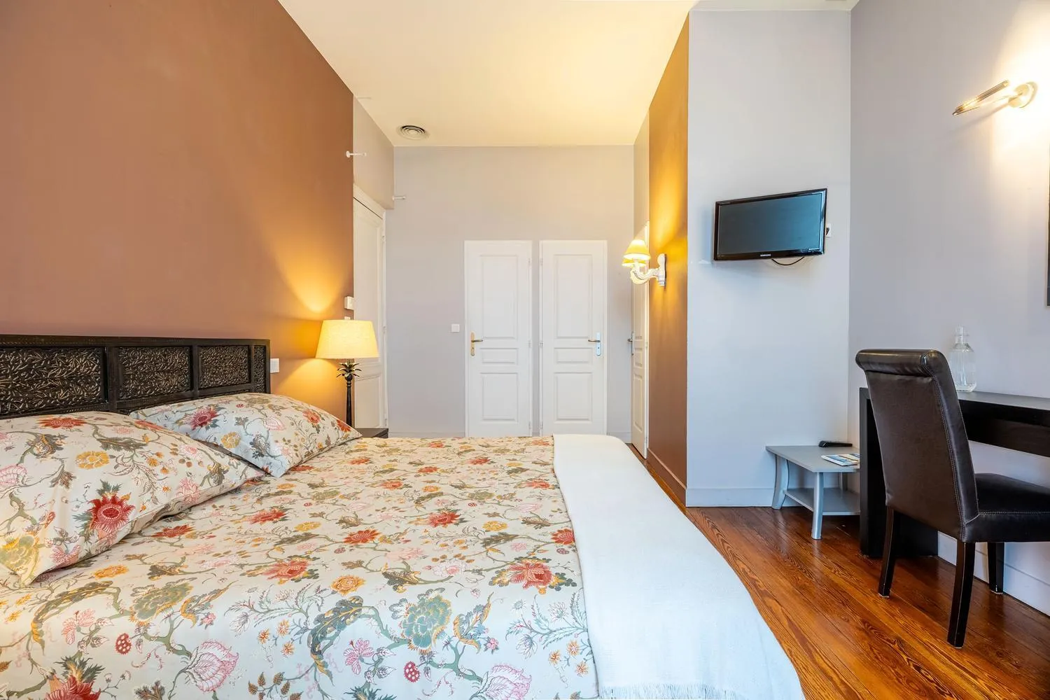 Bedroom, Bed in B&B La Halte Montaigne