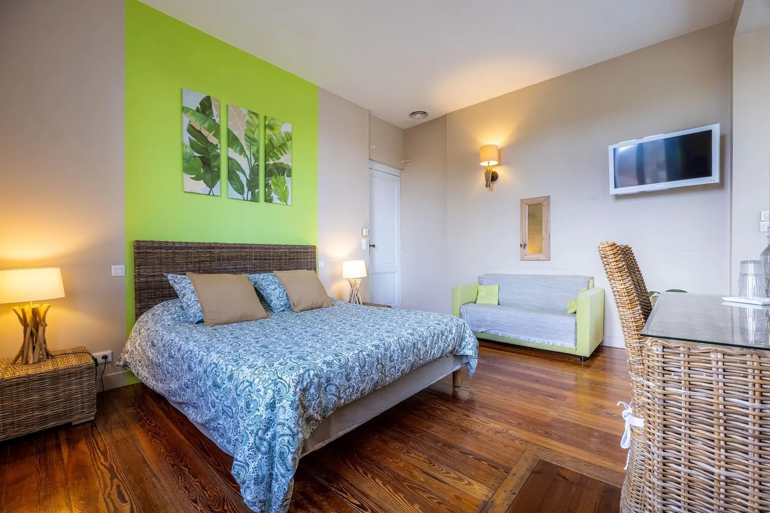 Bedroom, Bed in B&B La Halte Montaigne