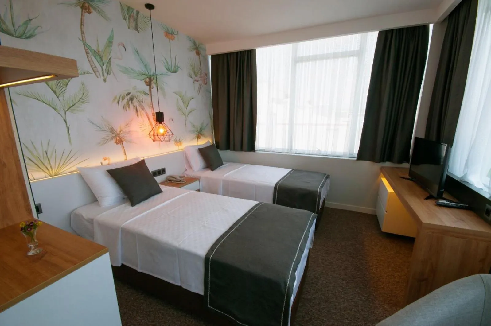 Photo of the whole room, Bed in Luis Otel