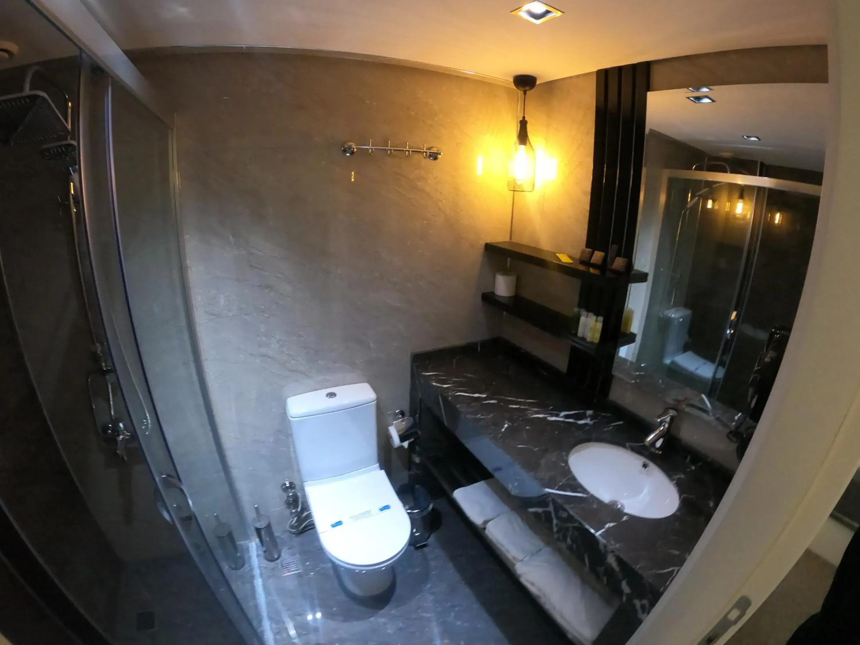 Twin Room in Luis Otel Twin Room in Luis Otel