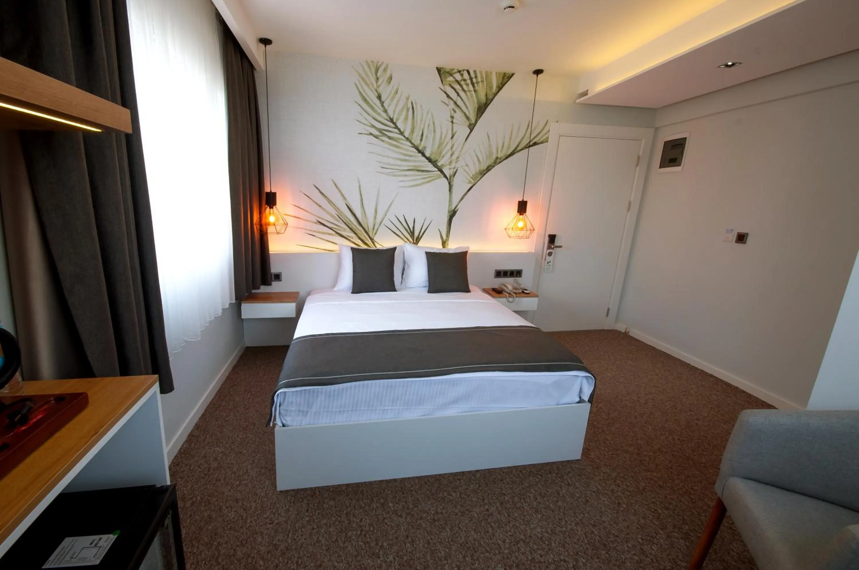 Photo of the whole room, Bed in Luis Otel