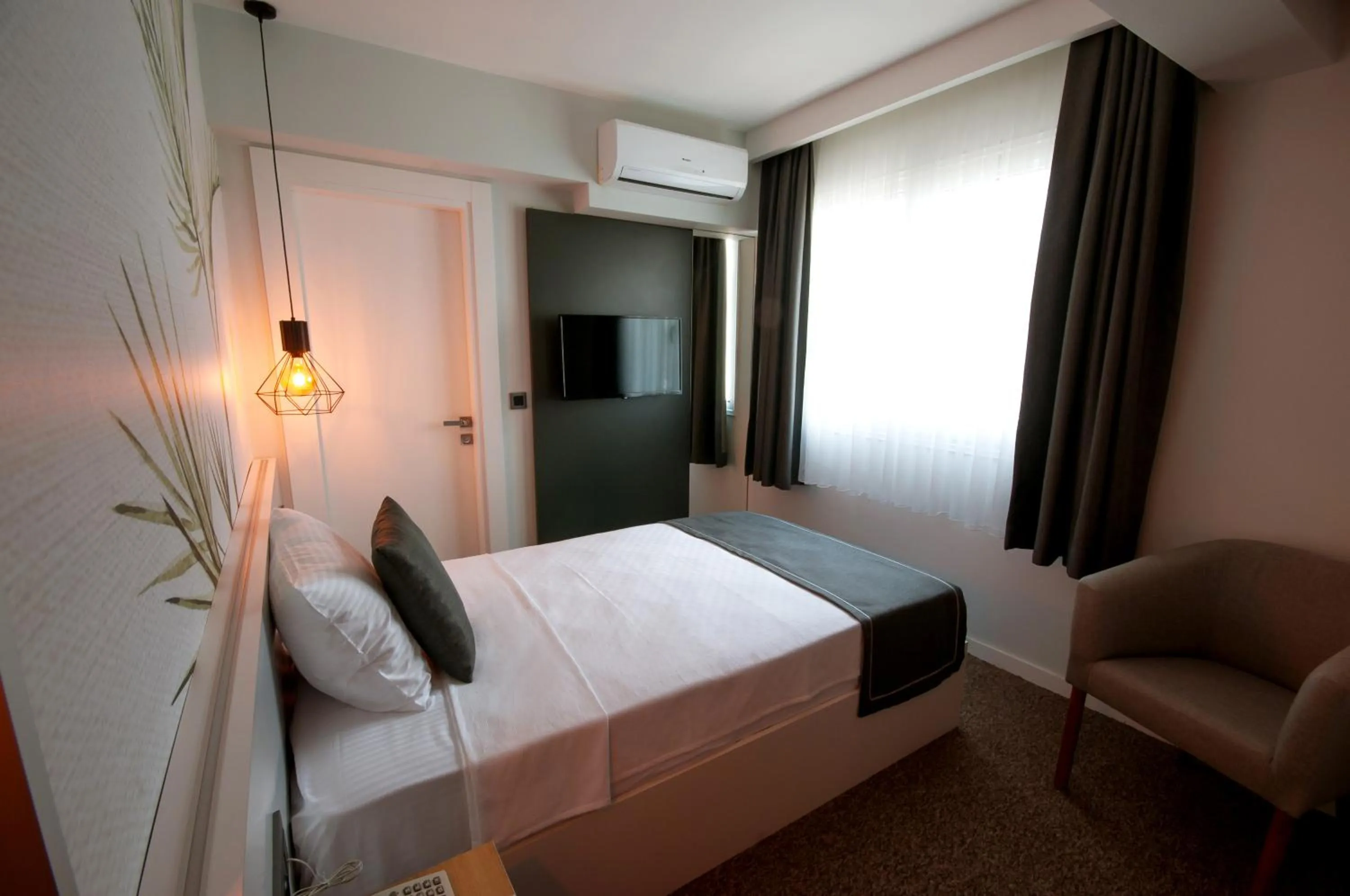 TV and multimedia, Bed in Luis Otel