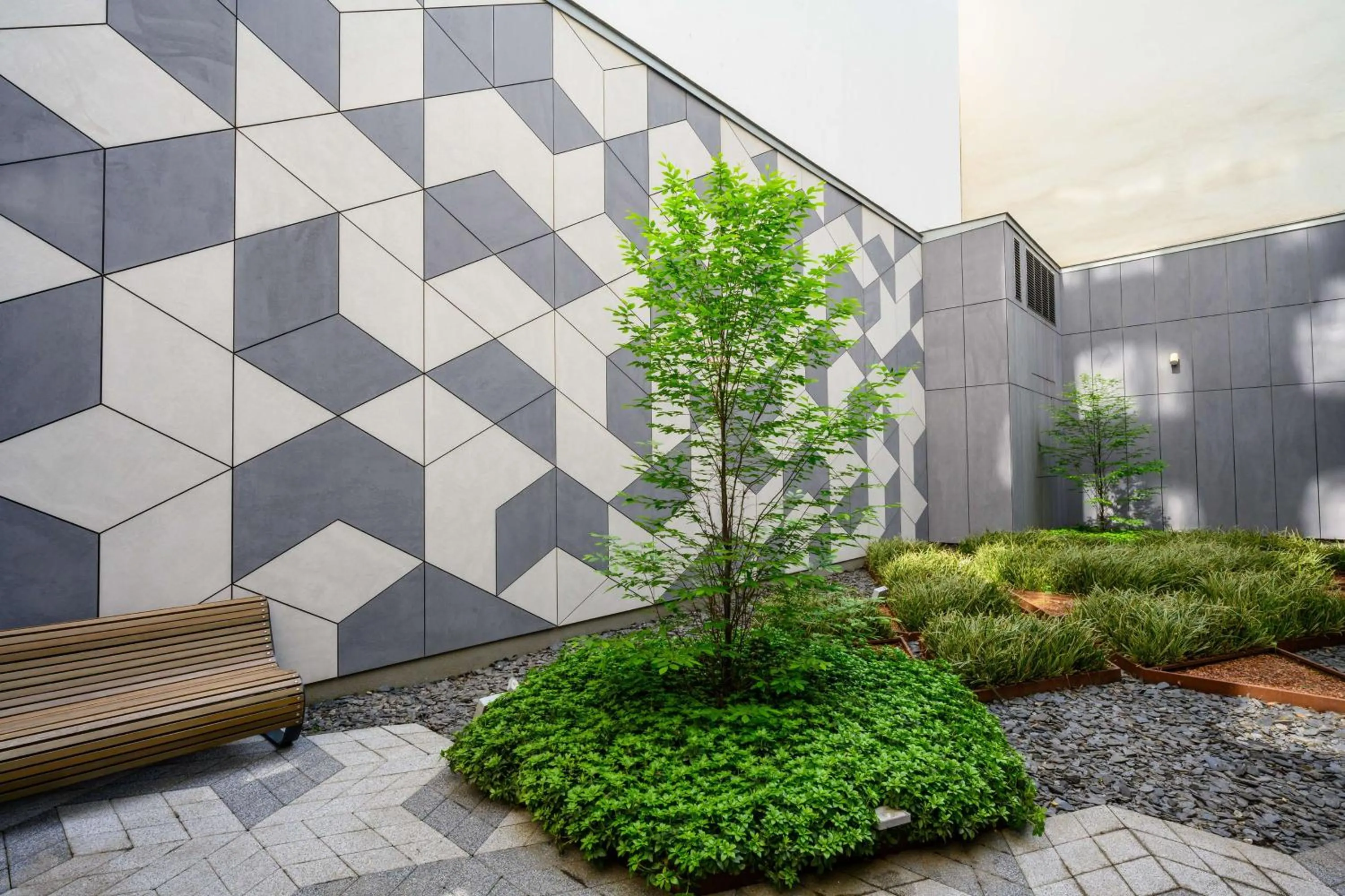 Patio in Hilton Garden Inn Budapest City Centre