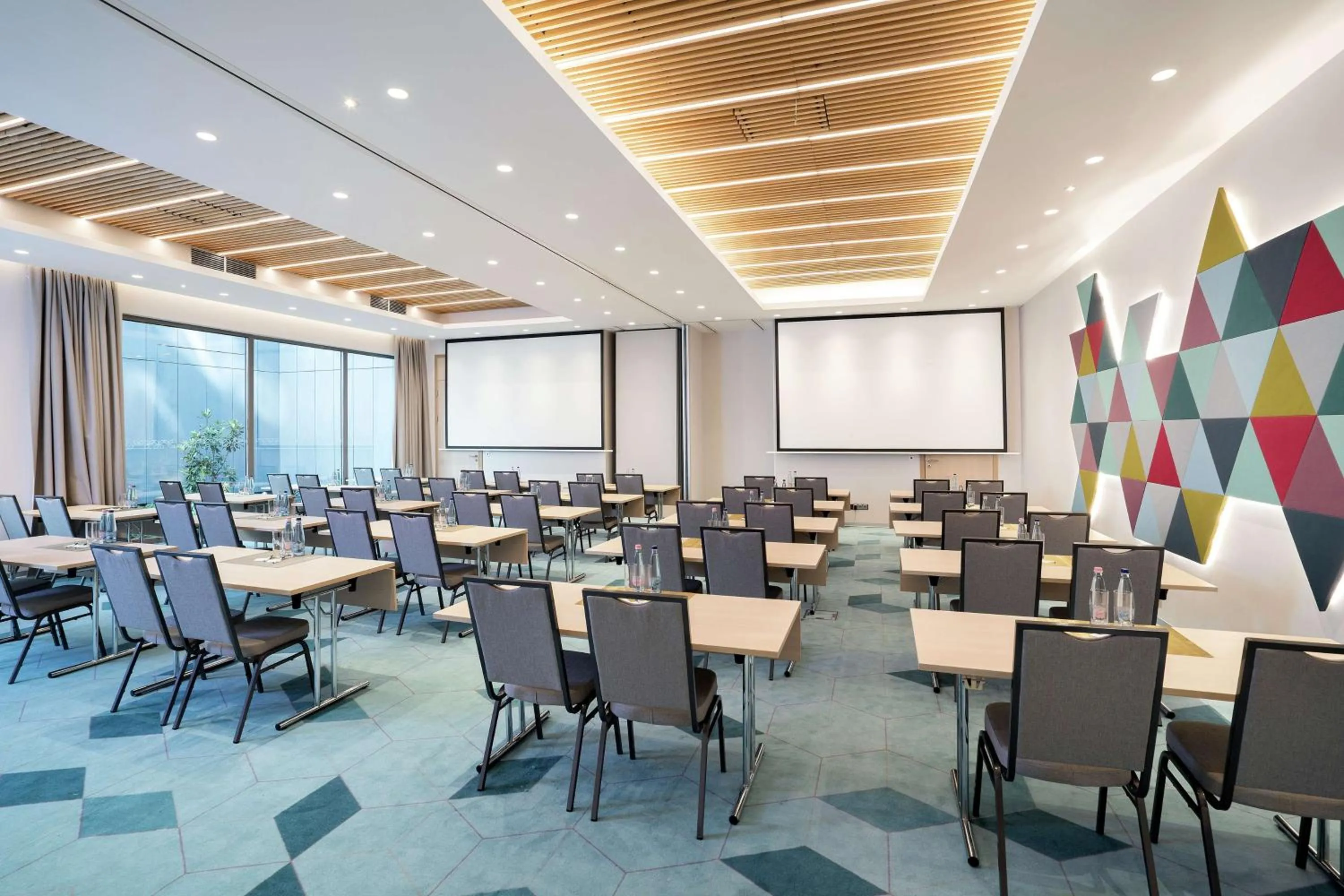 Meeting/conference room in Hilton Garden Inn Budapest City Centre