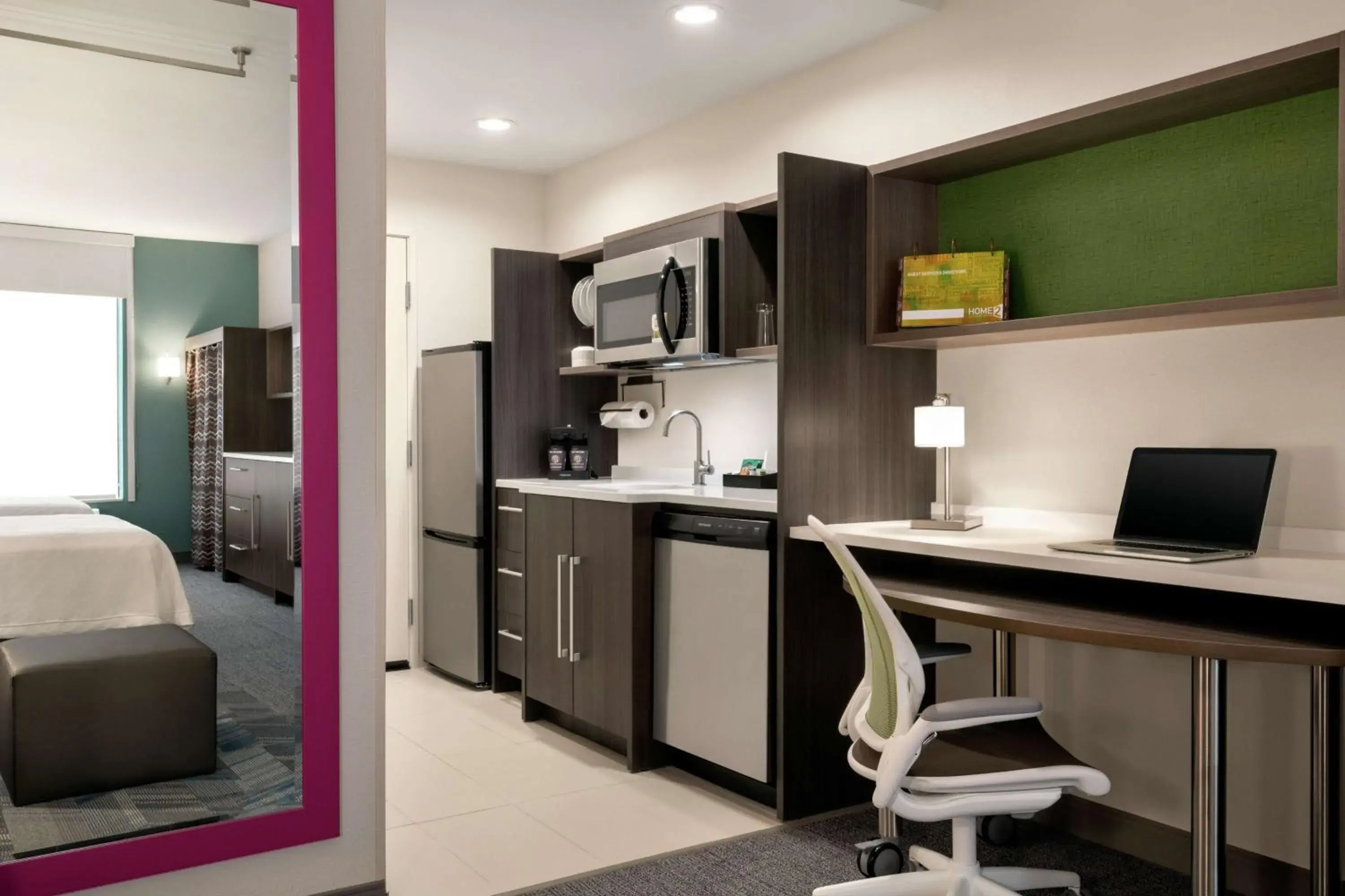 Bedroom, Bed in Home2 Suites By Hilton Houston-Pearland, Tx Bedroom, Bed in Home2 Suites By Hilton Houston-Pearland, Tx