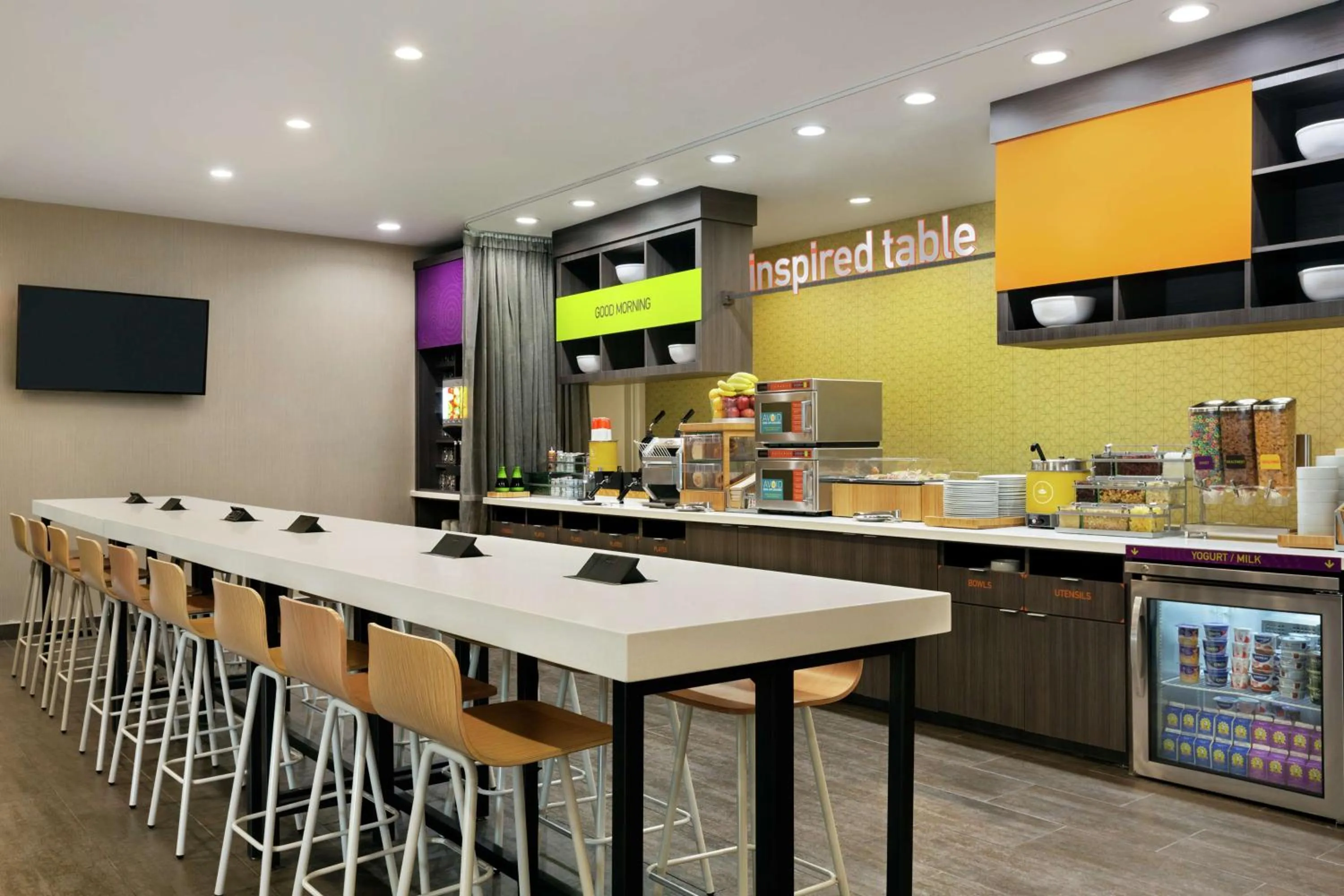 Breakfast in Home2 Suites By Hilton Houston-Pearland, Tx