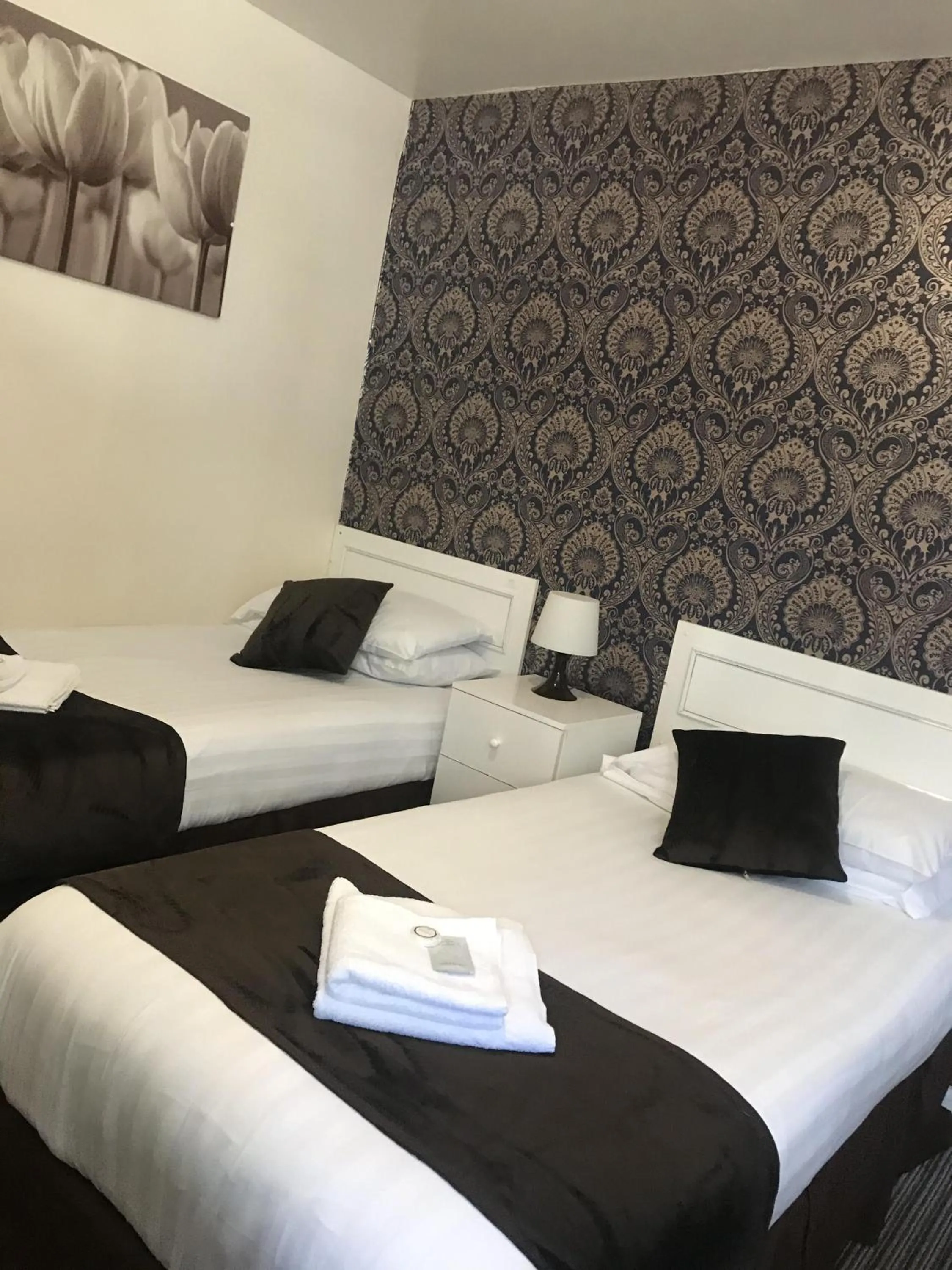 Bedroom, Bed in The Feathers Hotel