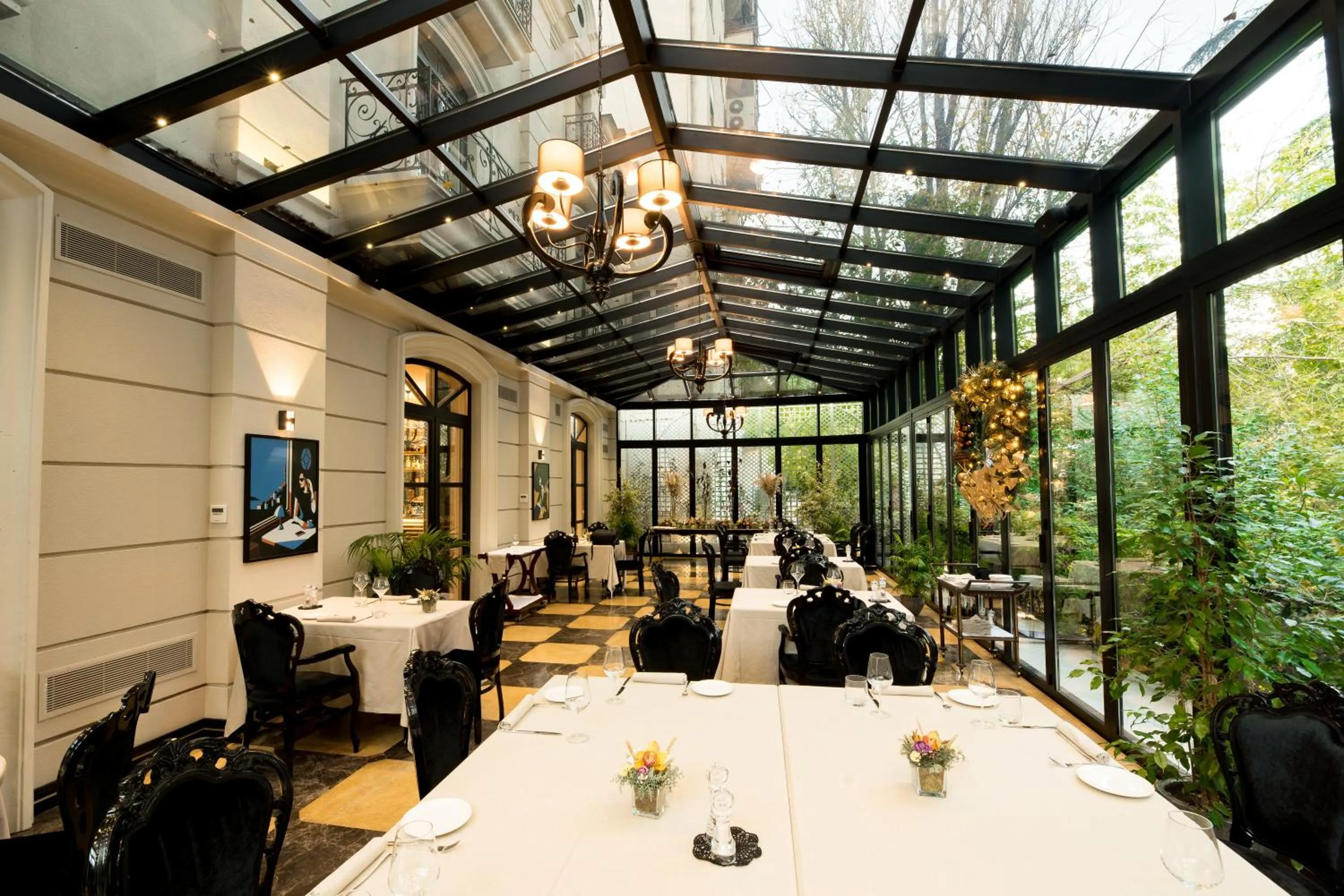 Restaurant/places to eat in Arté Boutique Hotel