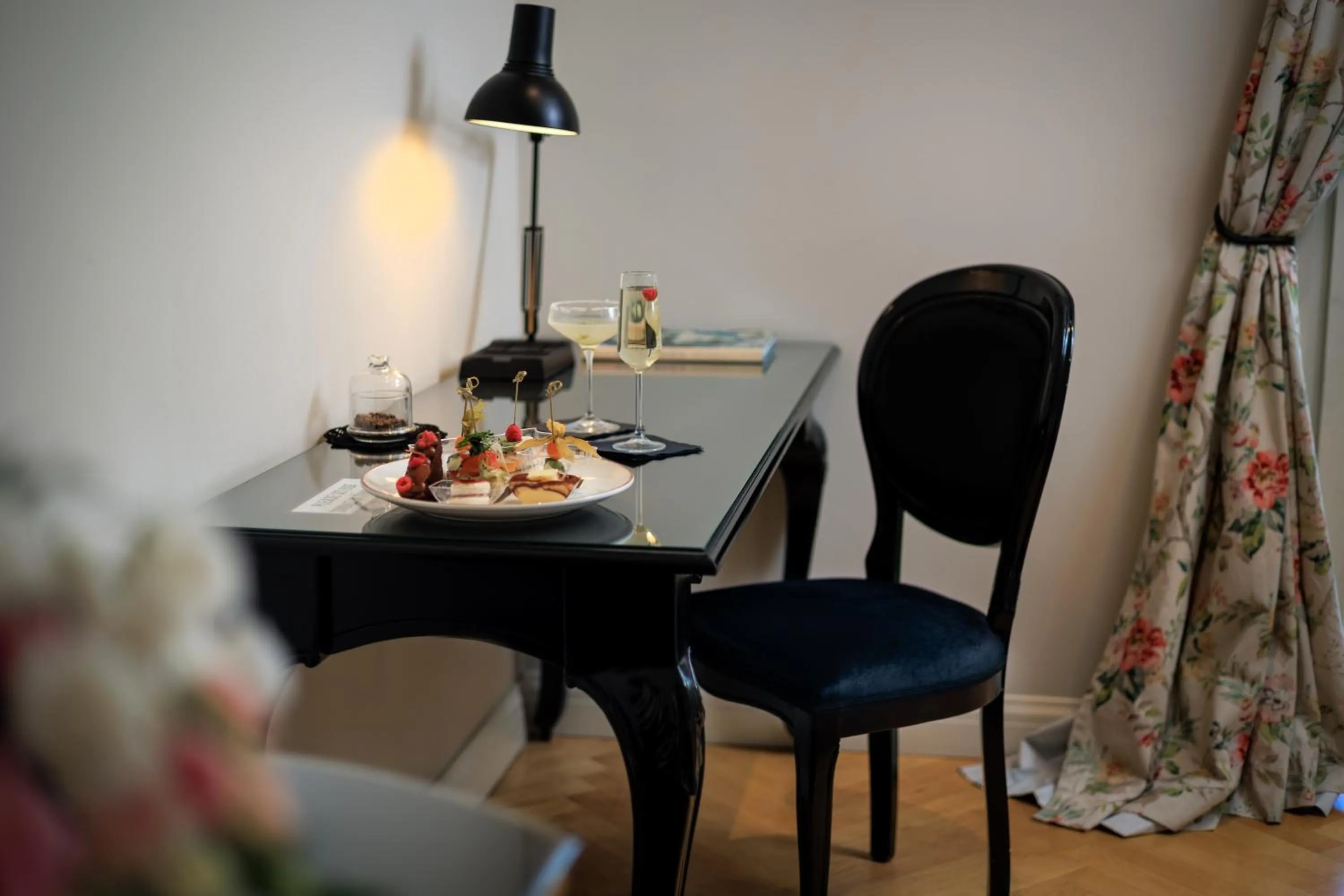 Food and drinks in Arté Boutique Hotel