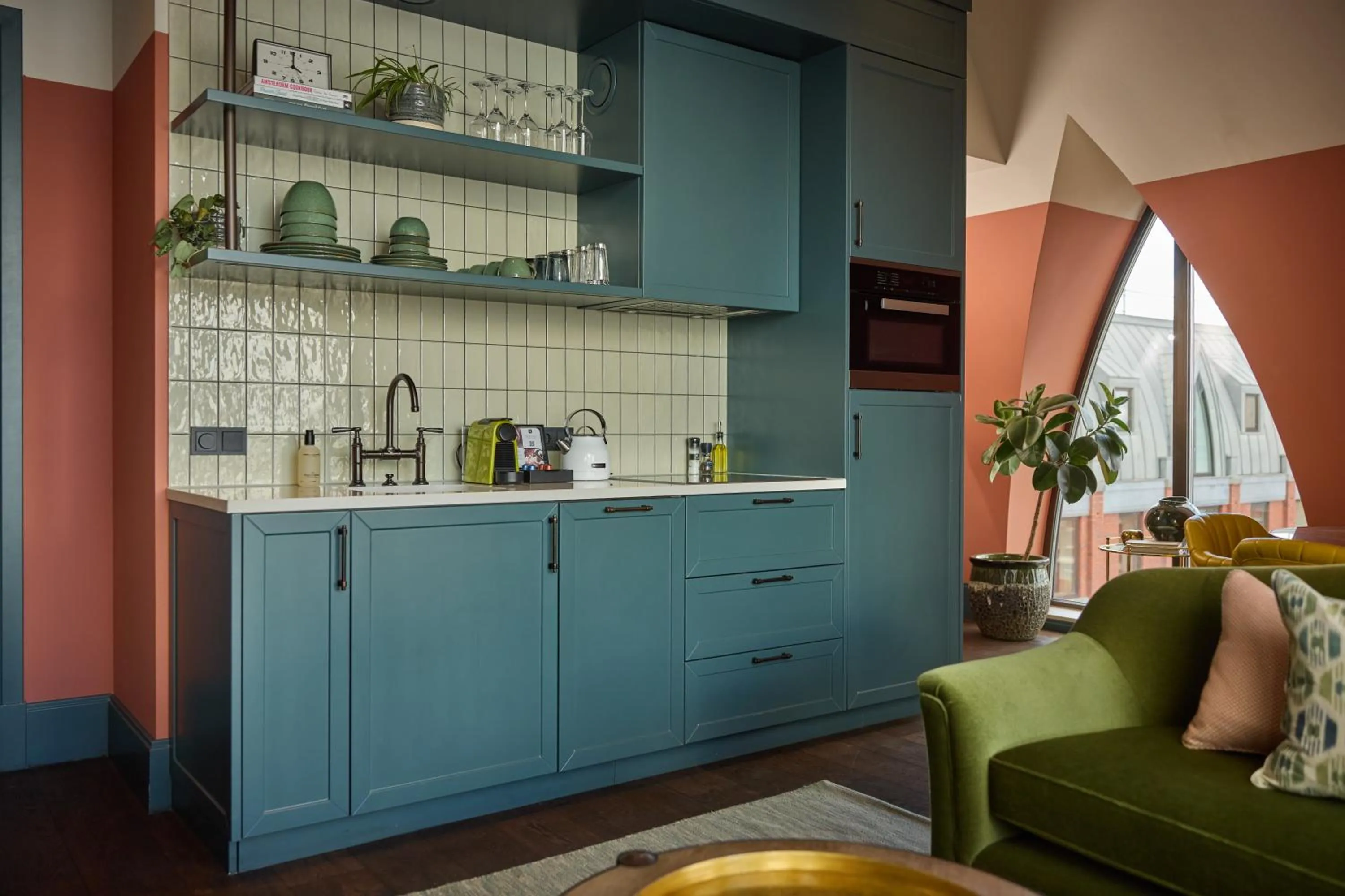 dishwasher in The July - Boat & Co