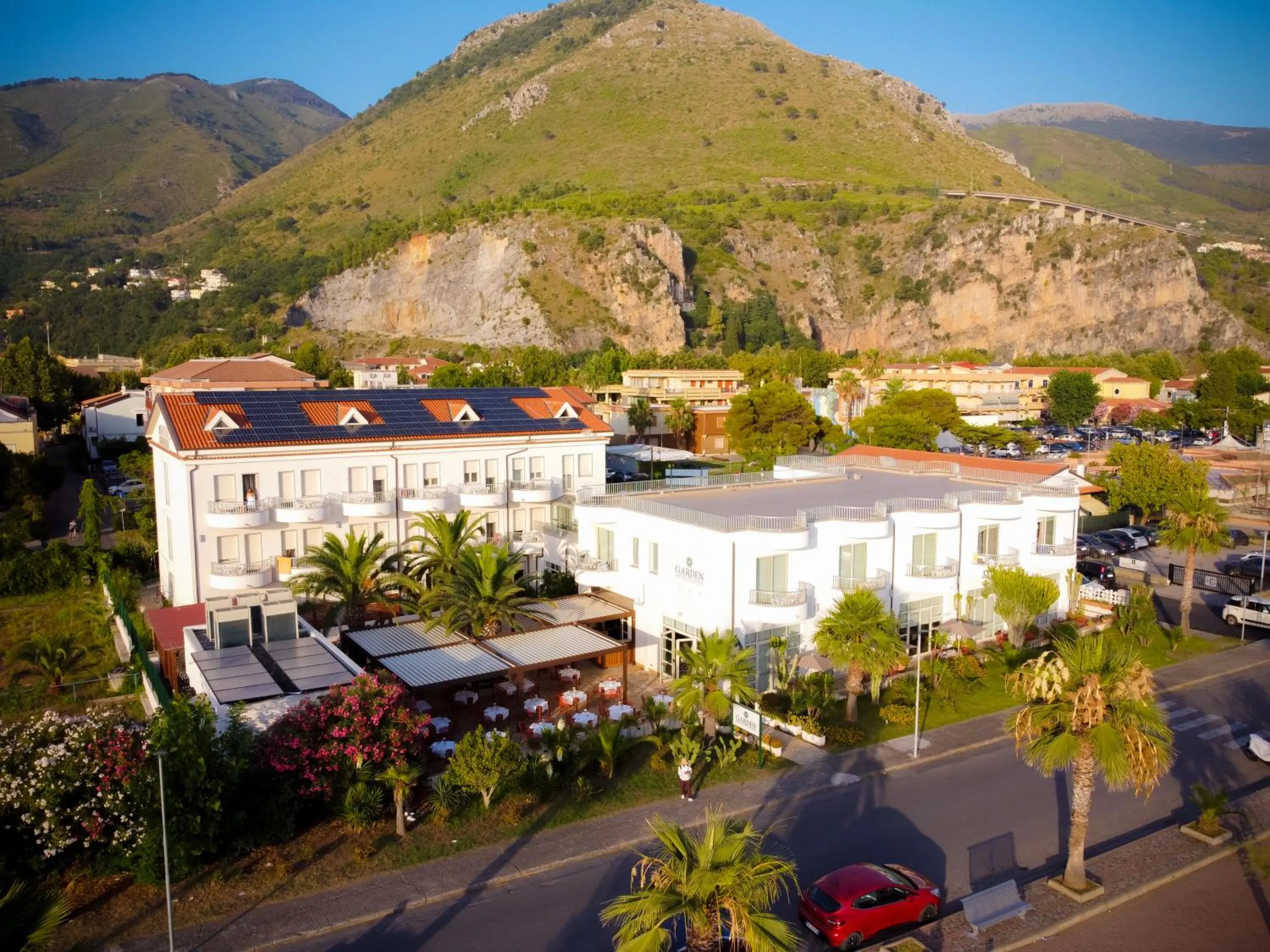 Property building in Hotel Garden