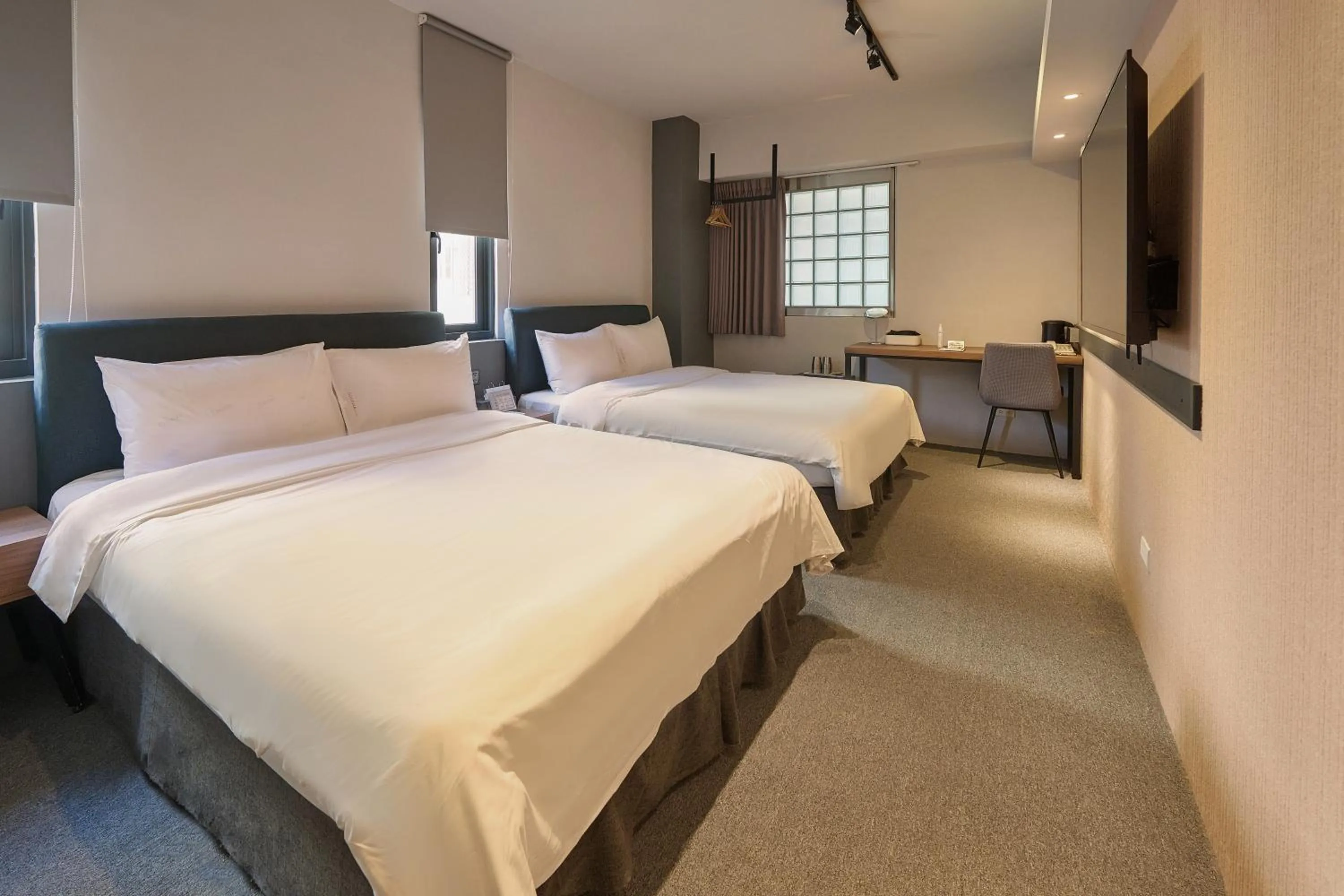 TV and multimedia, Bed in Doudian DDiNN Hotel